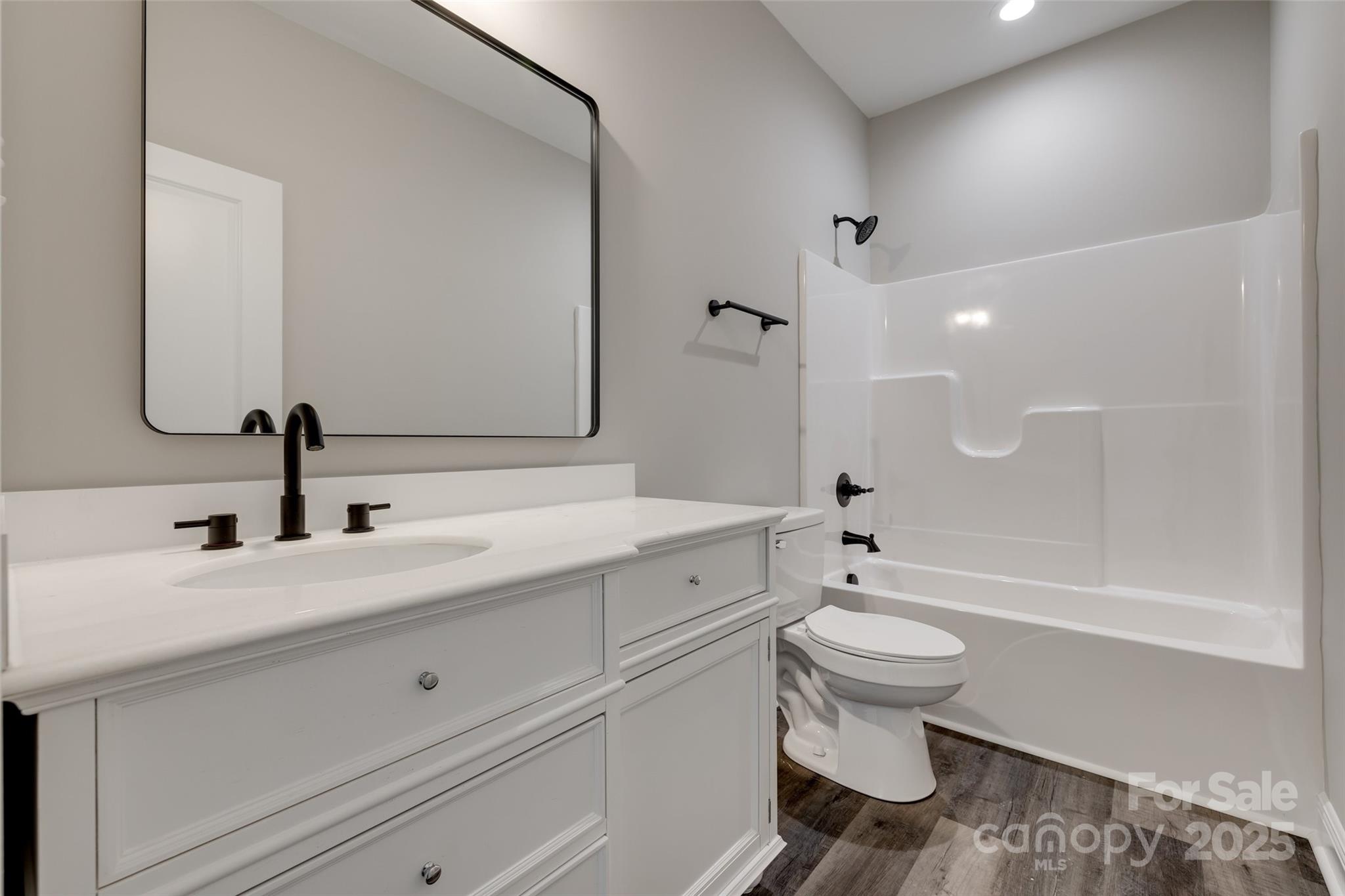 304 East Street Property Photo 13