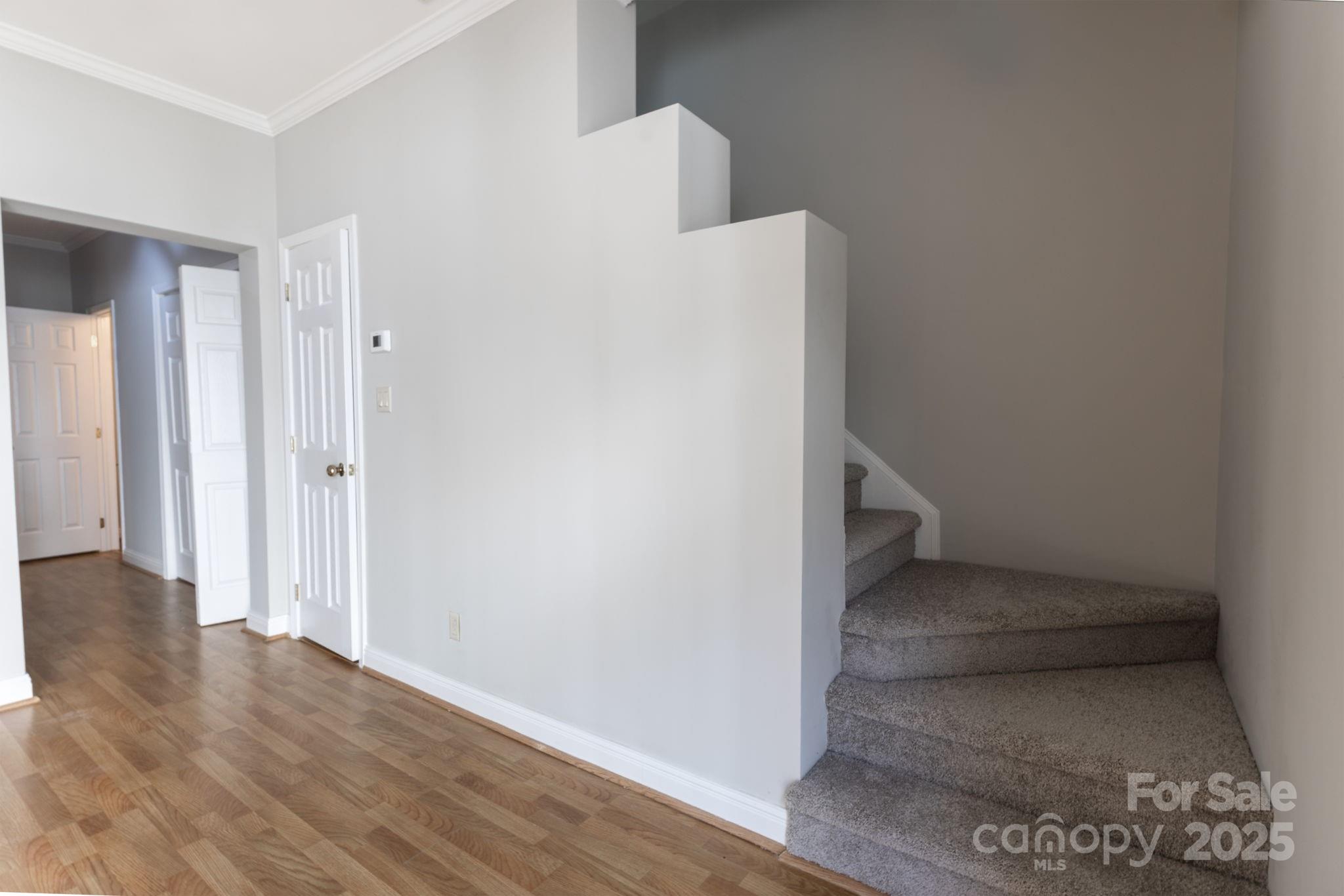 7020 Walnut Ridge Court Property Photo 11