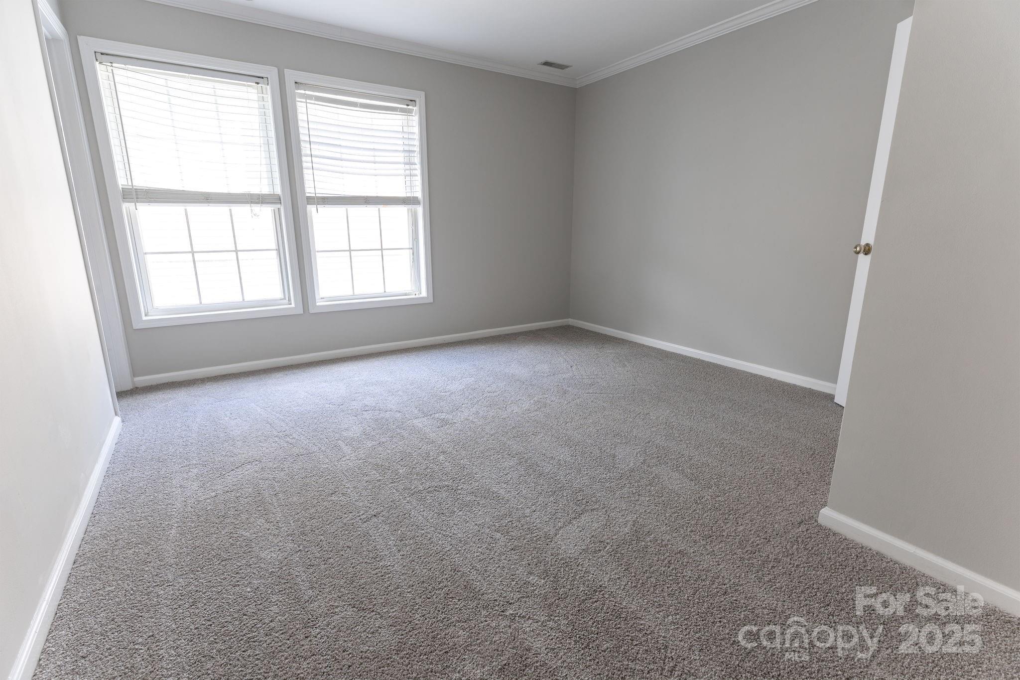 7020 Walnut Ridge Court Property Photo 17