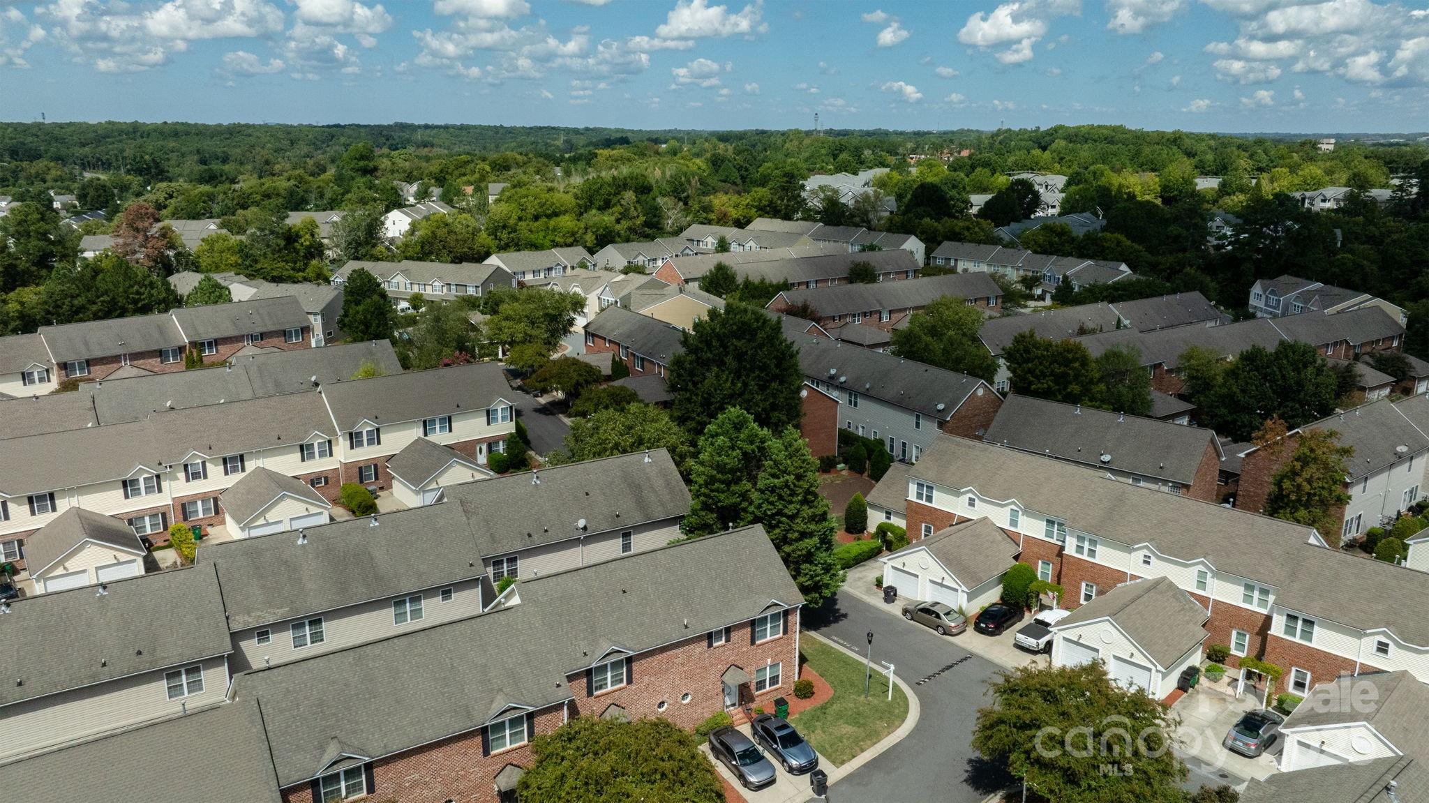 7020 Walnut Ridge Court Property Photo 25