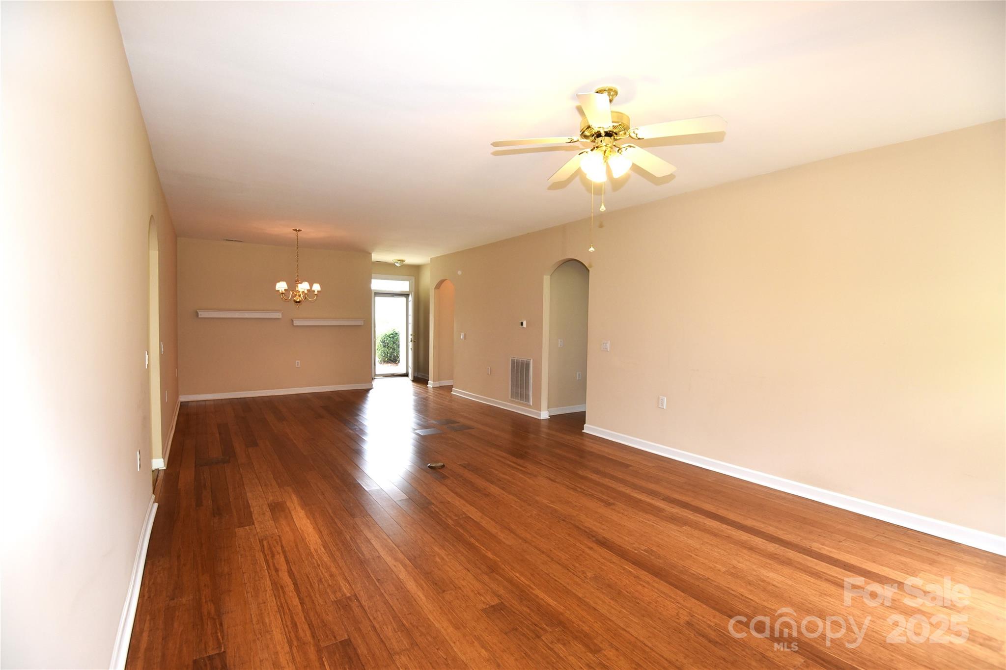 237 River Birch Drive Property Photo 3