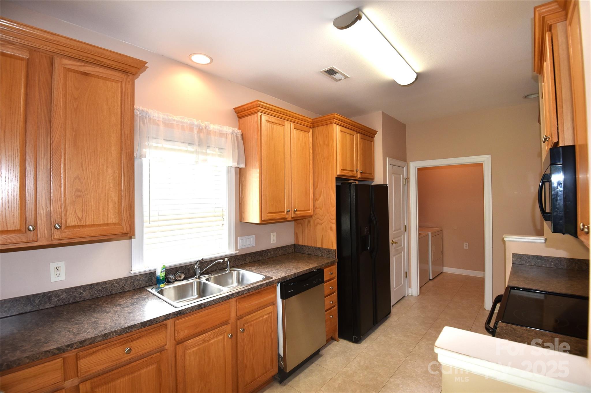 237 River Birch Drive Property Photo 5