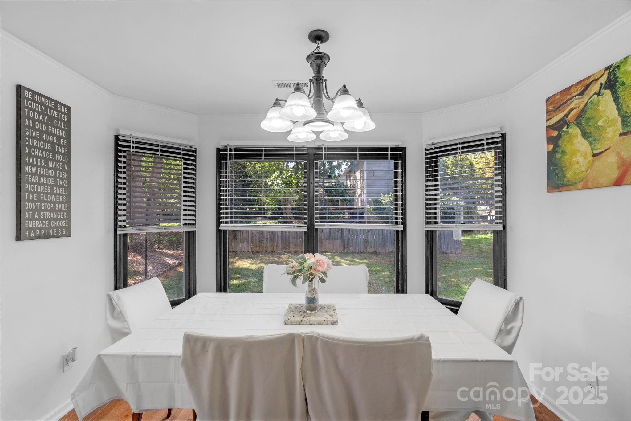 3619 Baywoods Court Property Photo 5