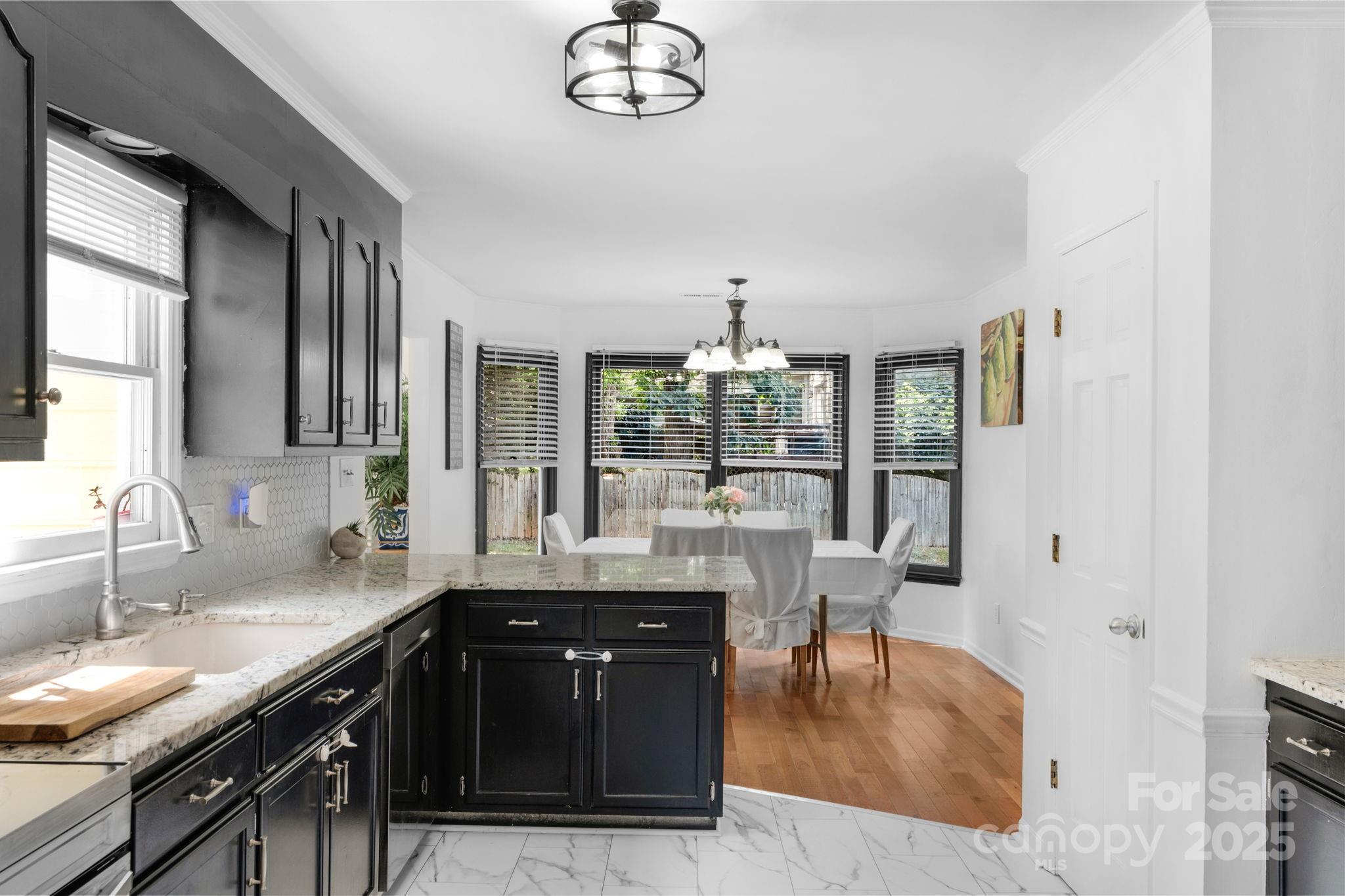 3619 Baywoods Court Property Photo 10