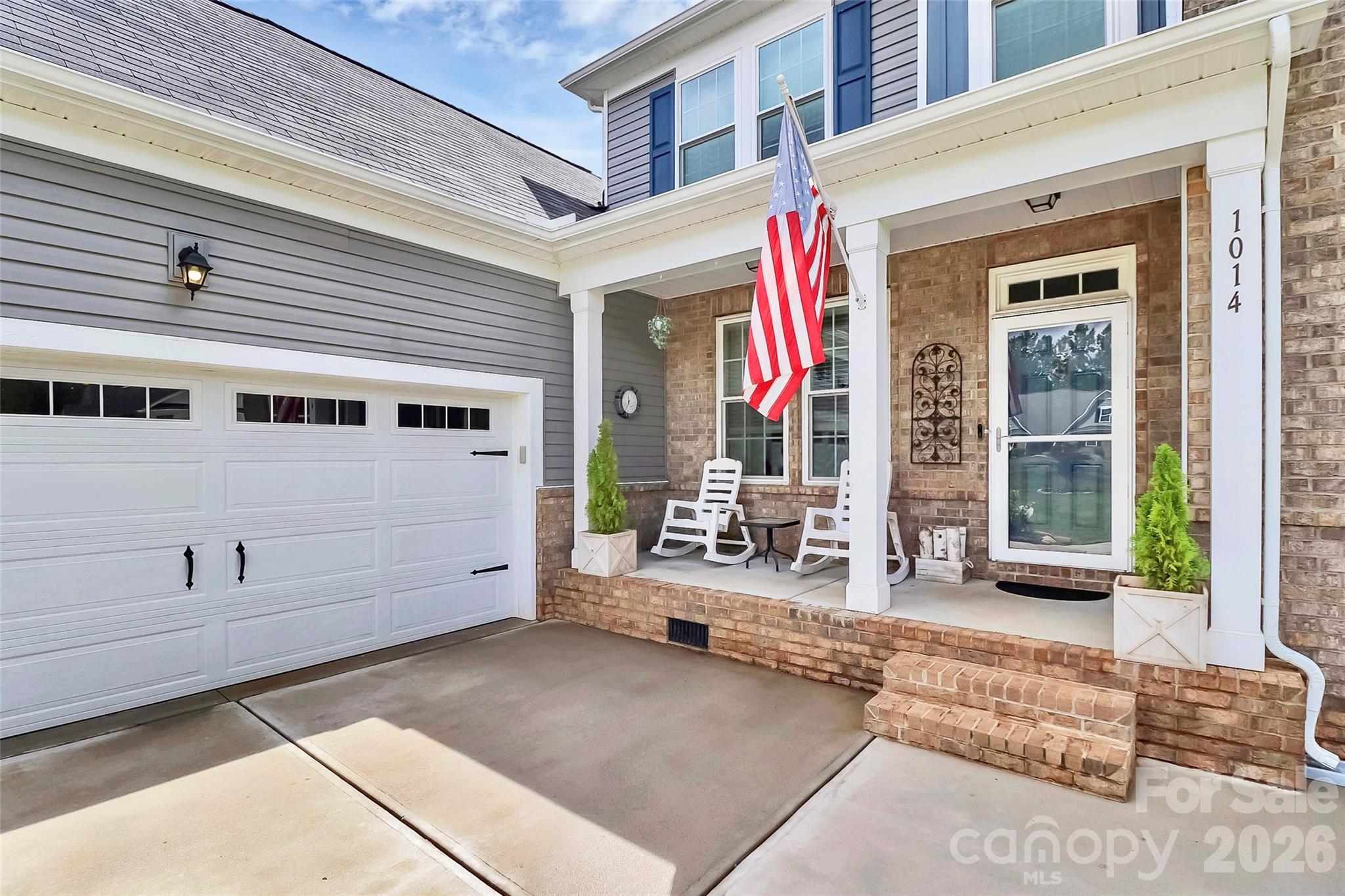 1014 Willow Grove Lane Property Photo 1