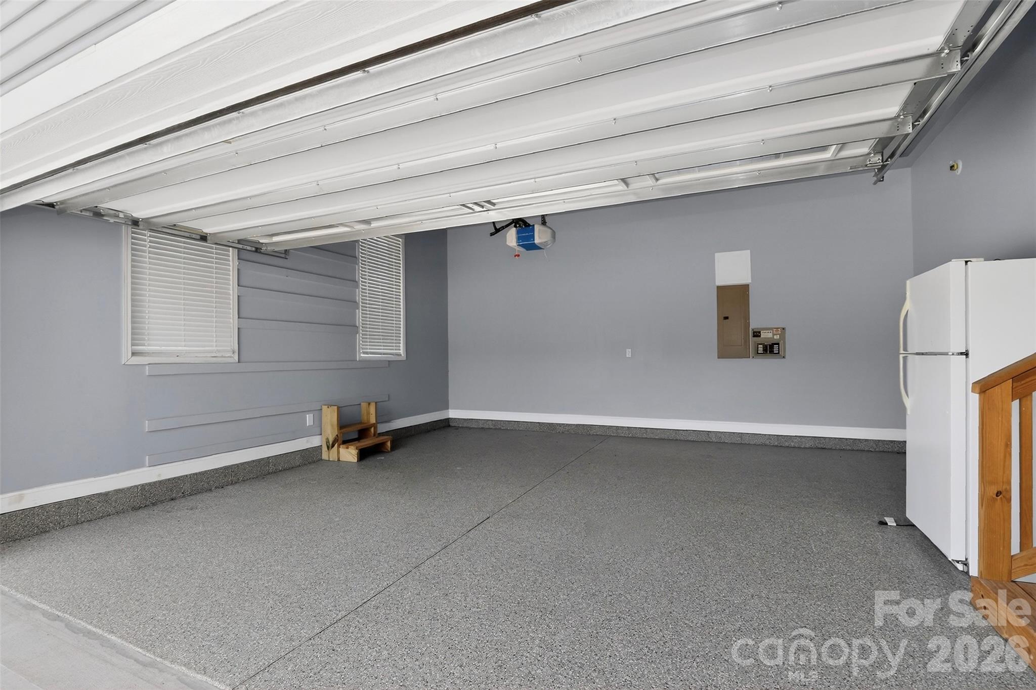 1014 Willow Grove Lane Property Photo 5