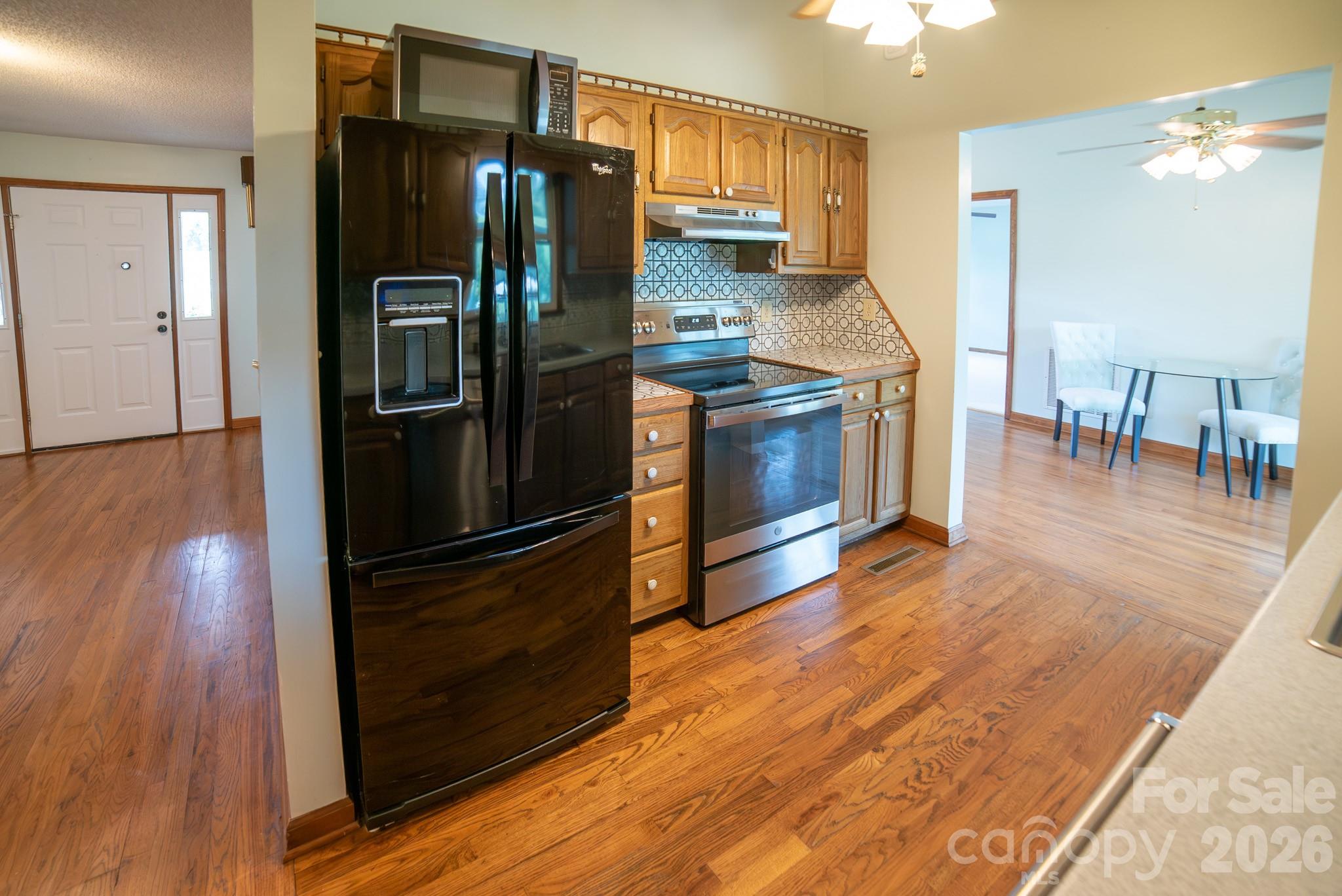 1633 Jamestown Road Property Photo 7