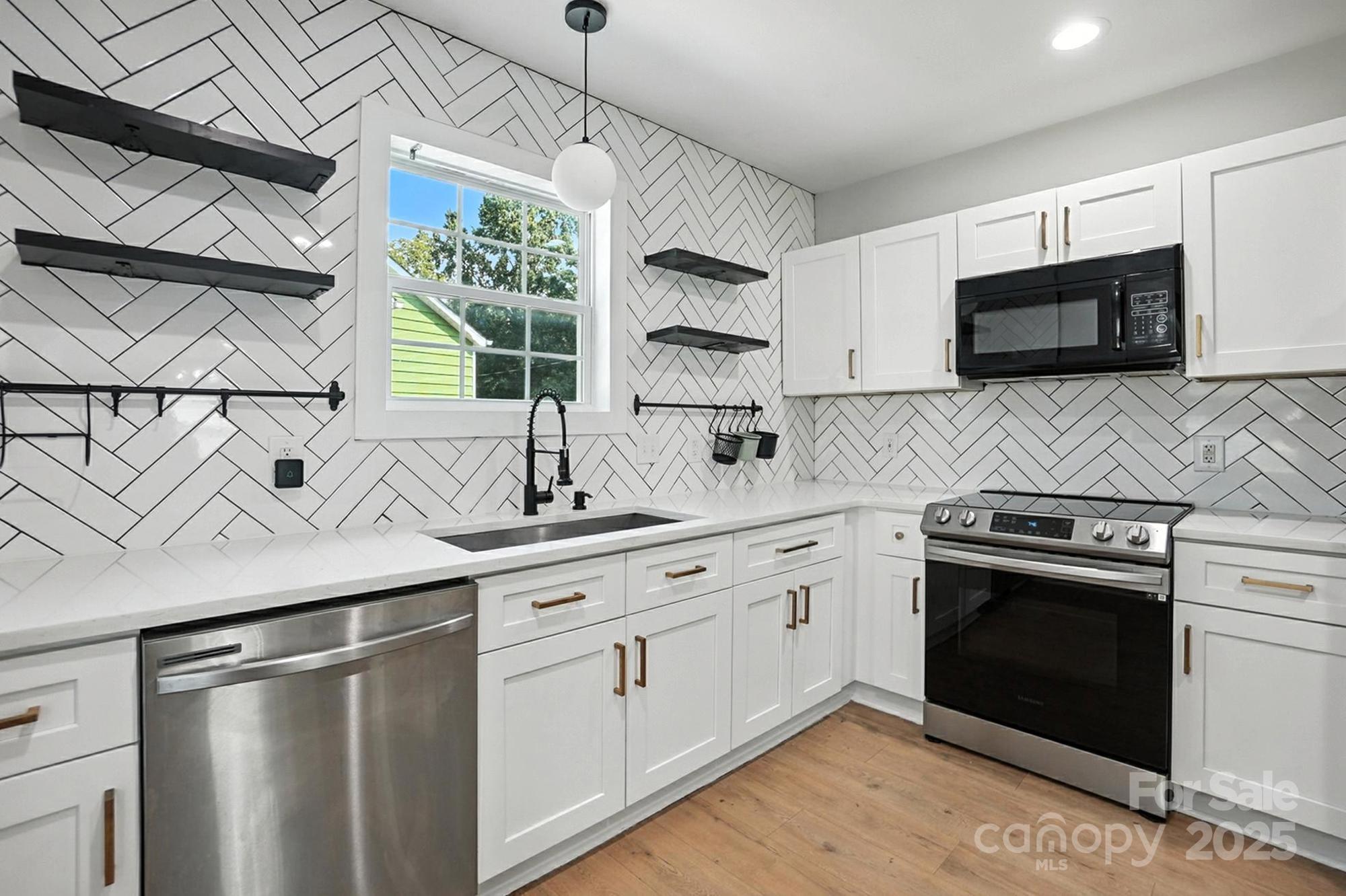 2437 Remount Road Property Photo 7