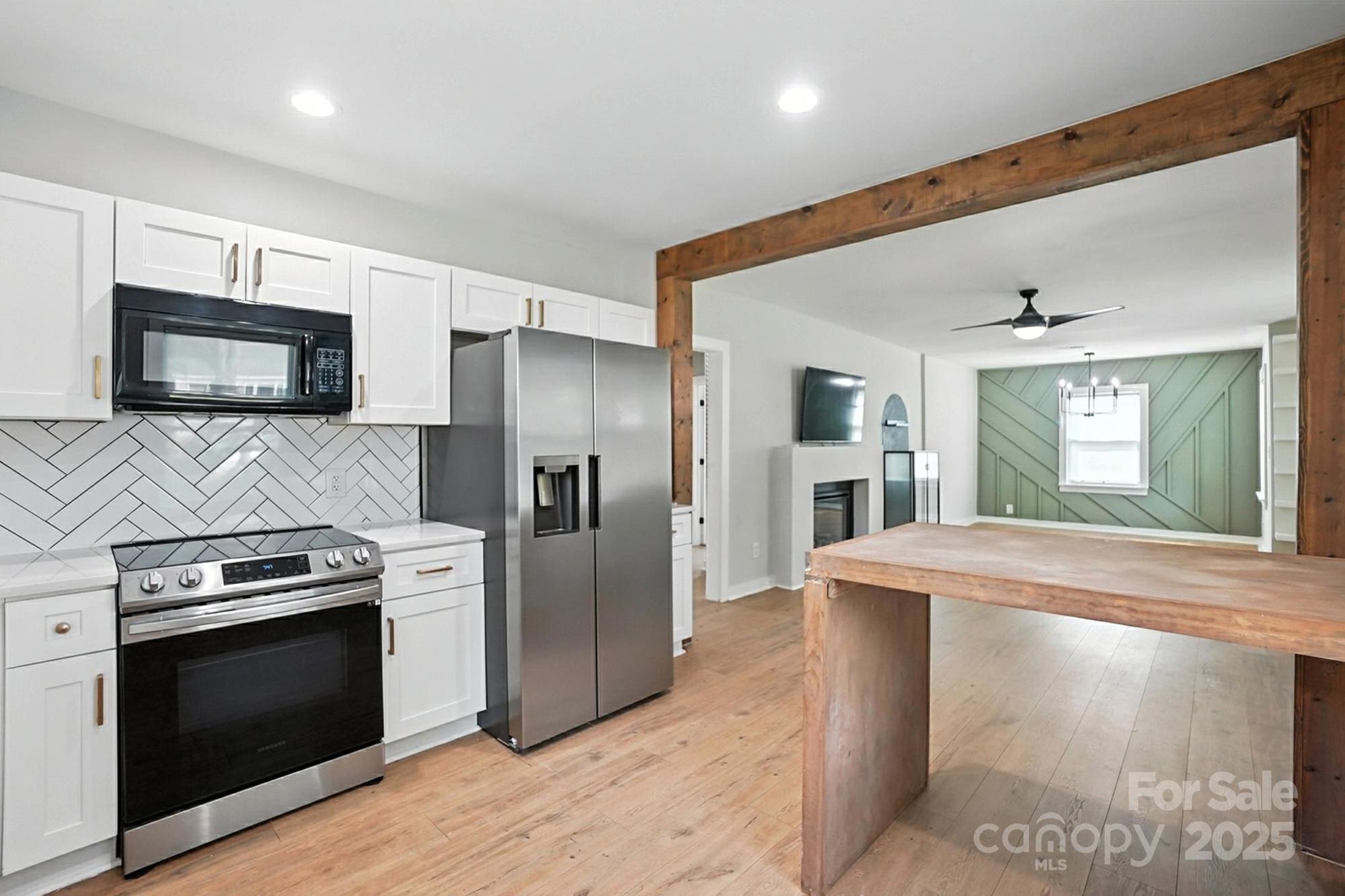 2437 Remount Road Property Photo 26