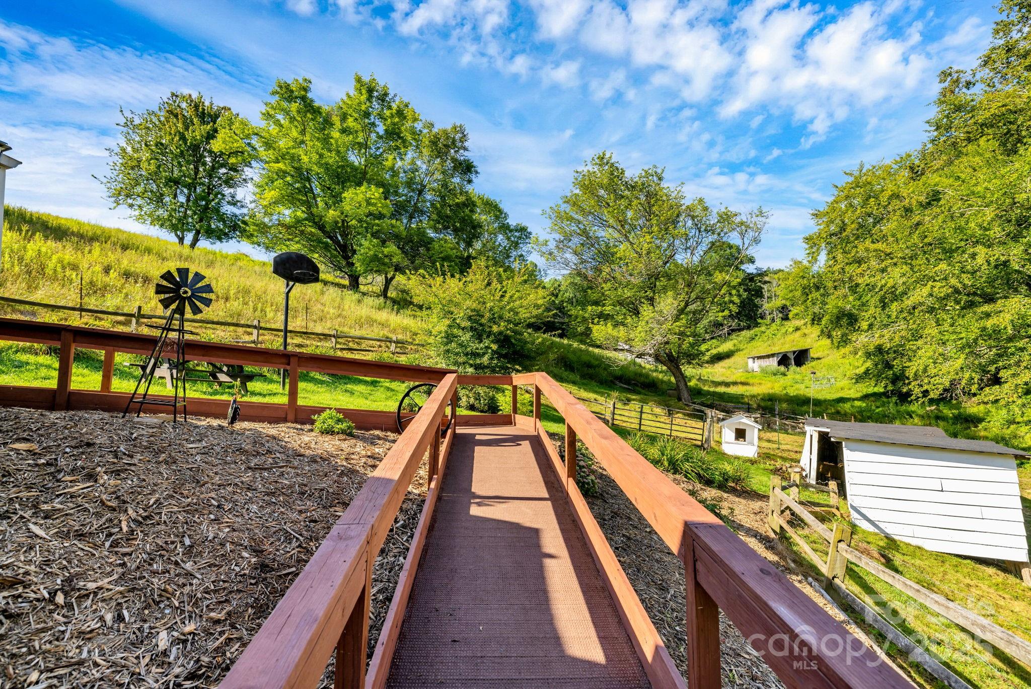 922 Prathers Creek Church Road Property Photo 32