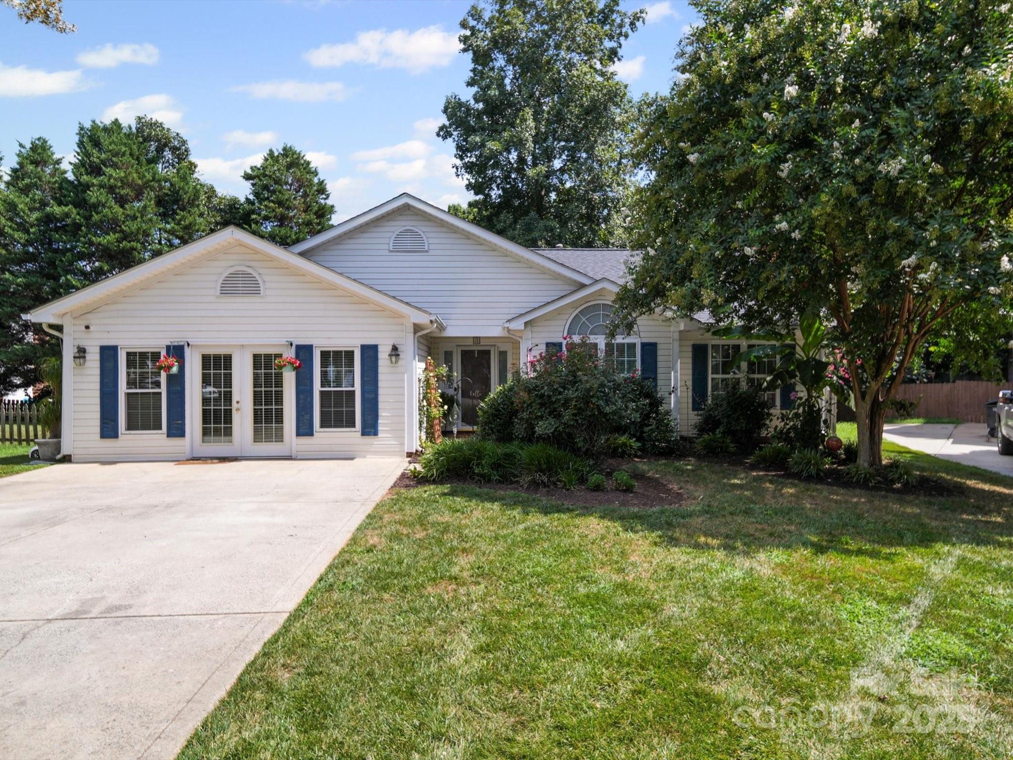 4135 Medford Drive Property Photo 1