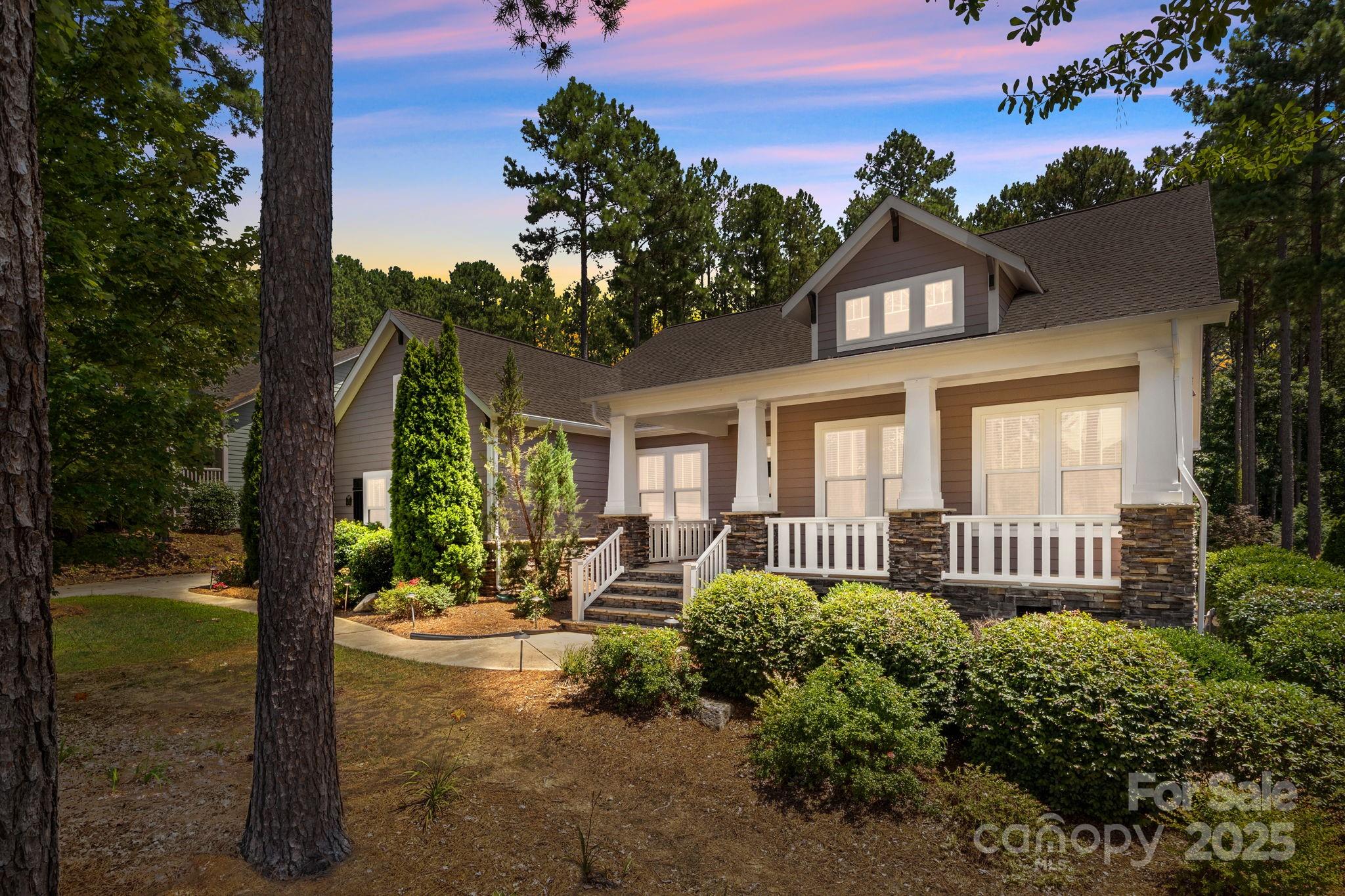 201 Heron Cove Drive Property Photo 1