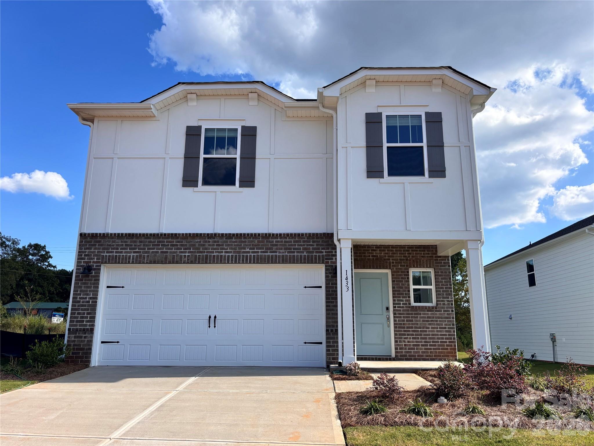 1433 Wildflower Street Property Photo 1