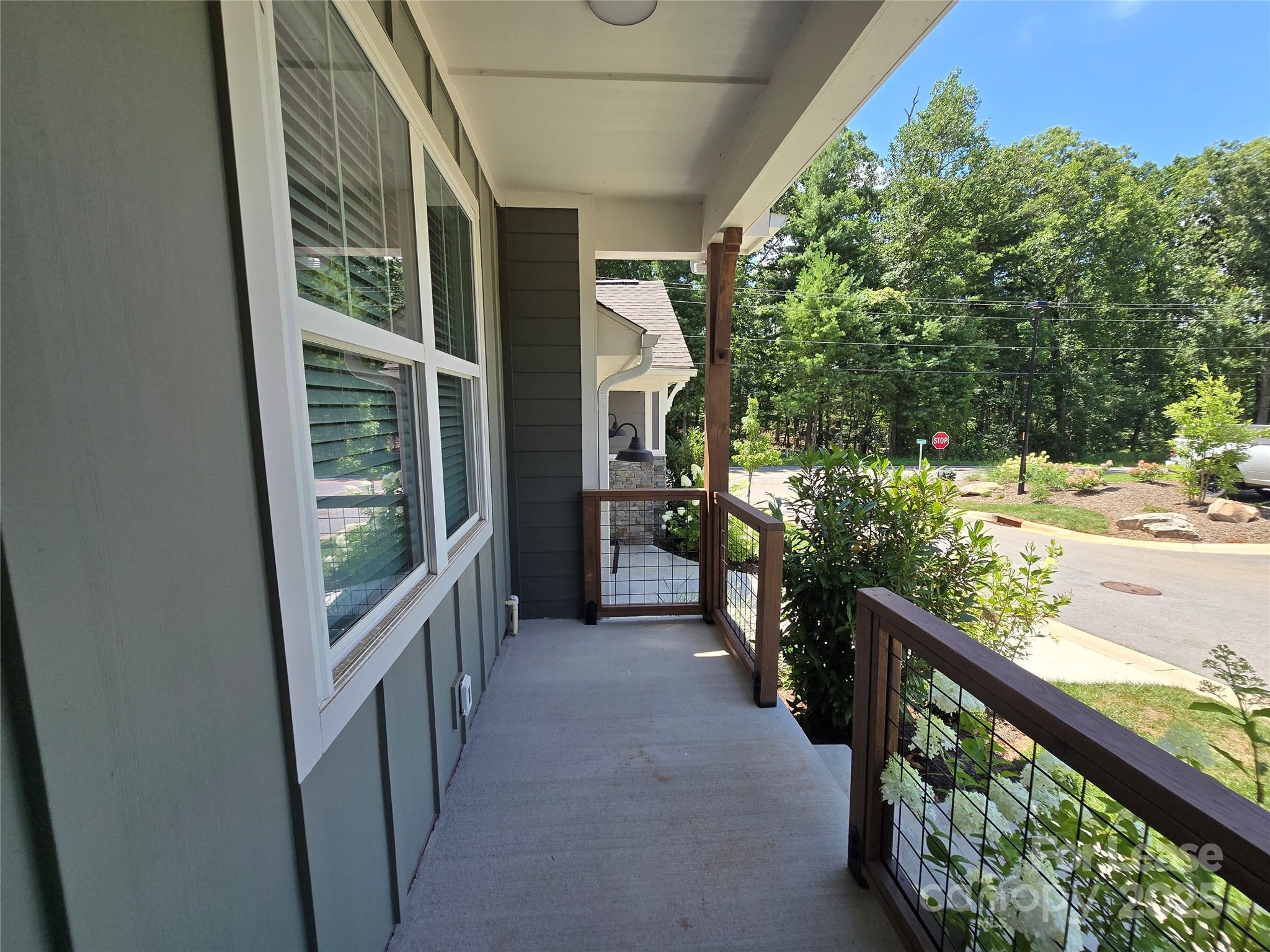5 Heartleaf Circle Property Photo 7