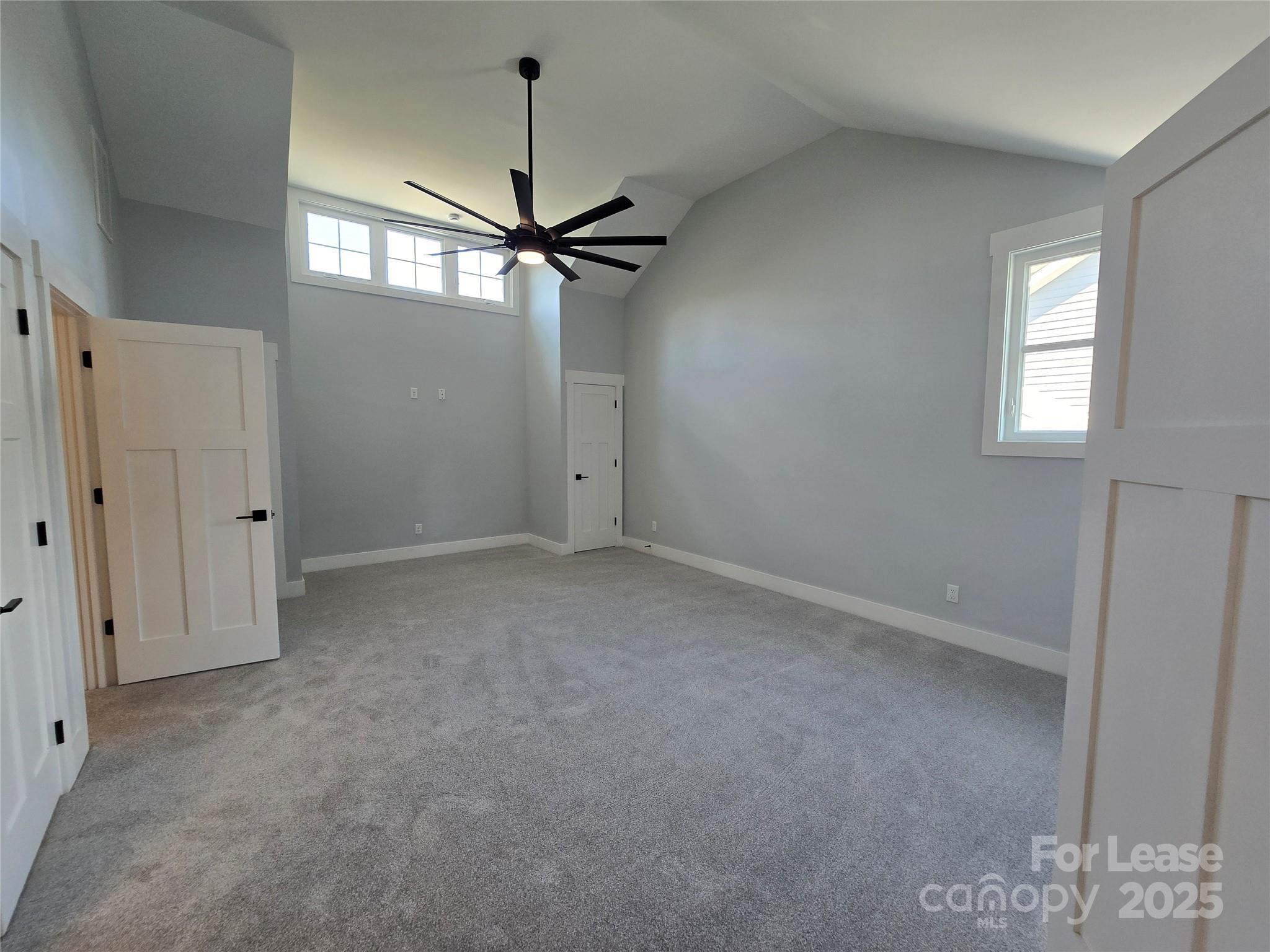 5 Heartleaf Circle Property Photo 9