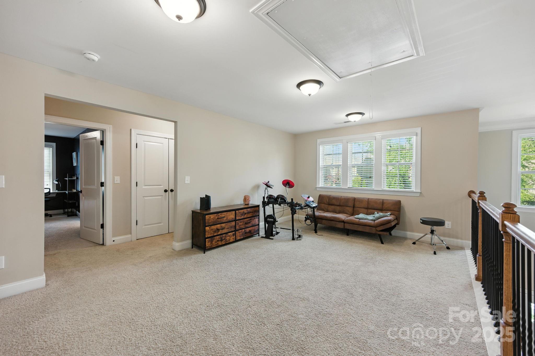 126 Canoe Pole Lane Property Photo 33
