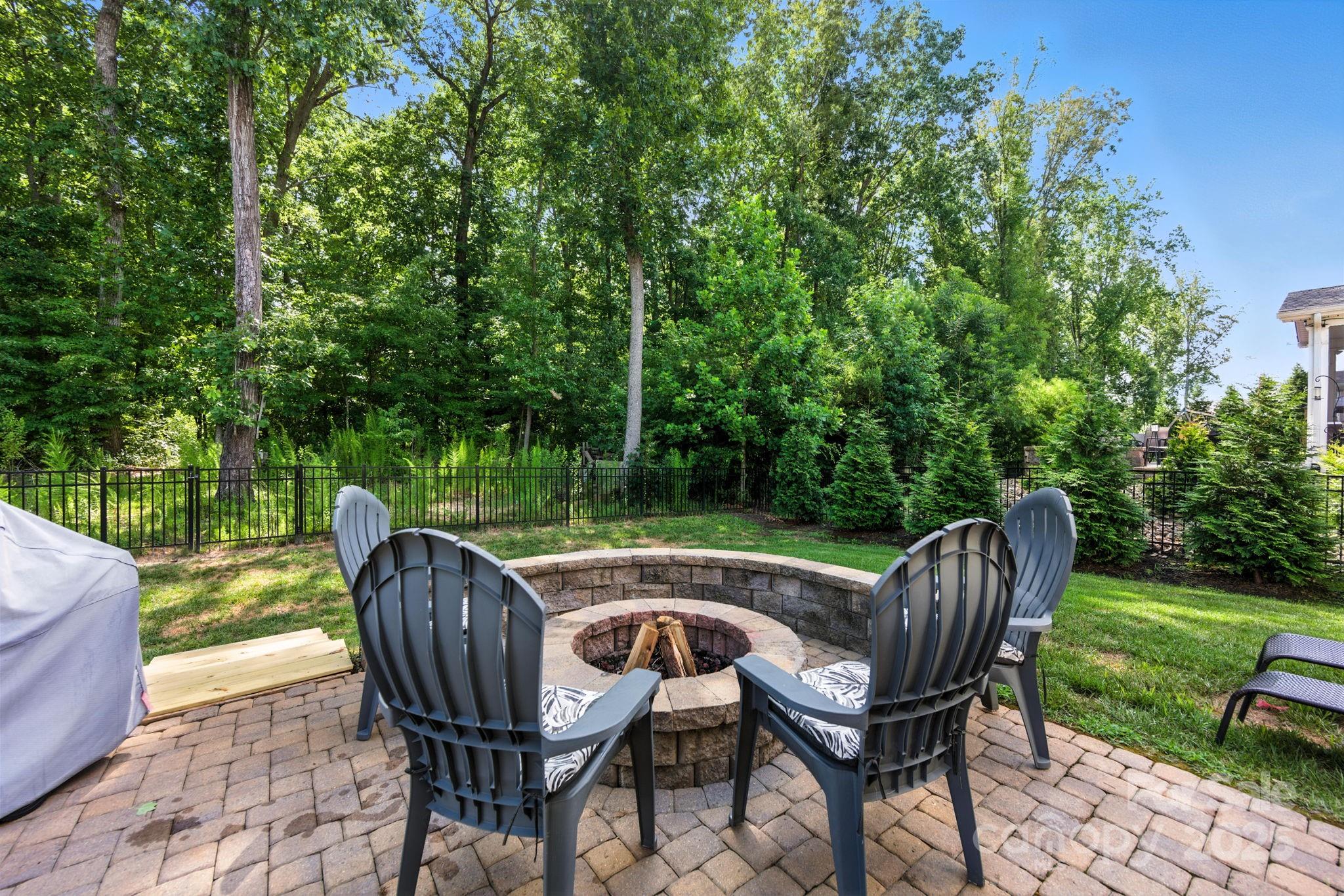 126 Canoe Pole Lane Property Photo 47