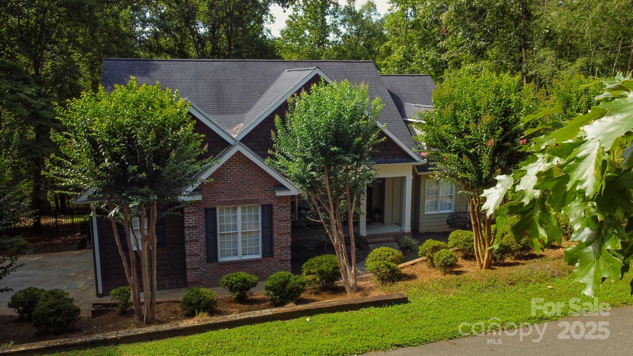 150 William Gilbert Loop Property Photo 1