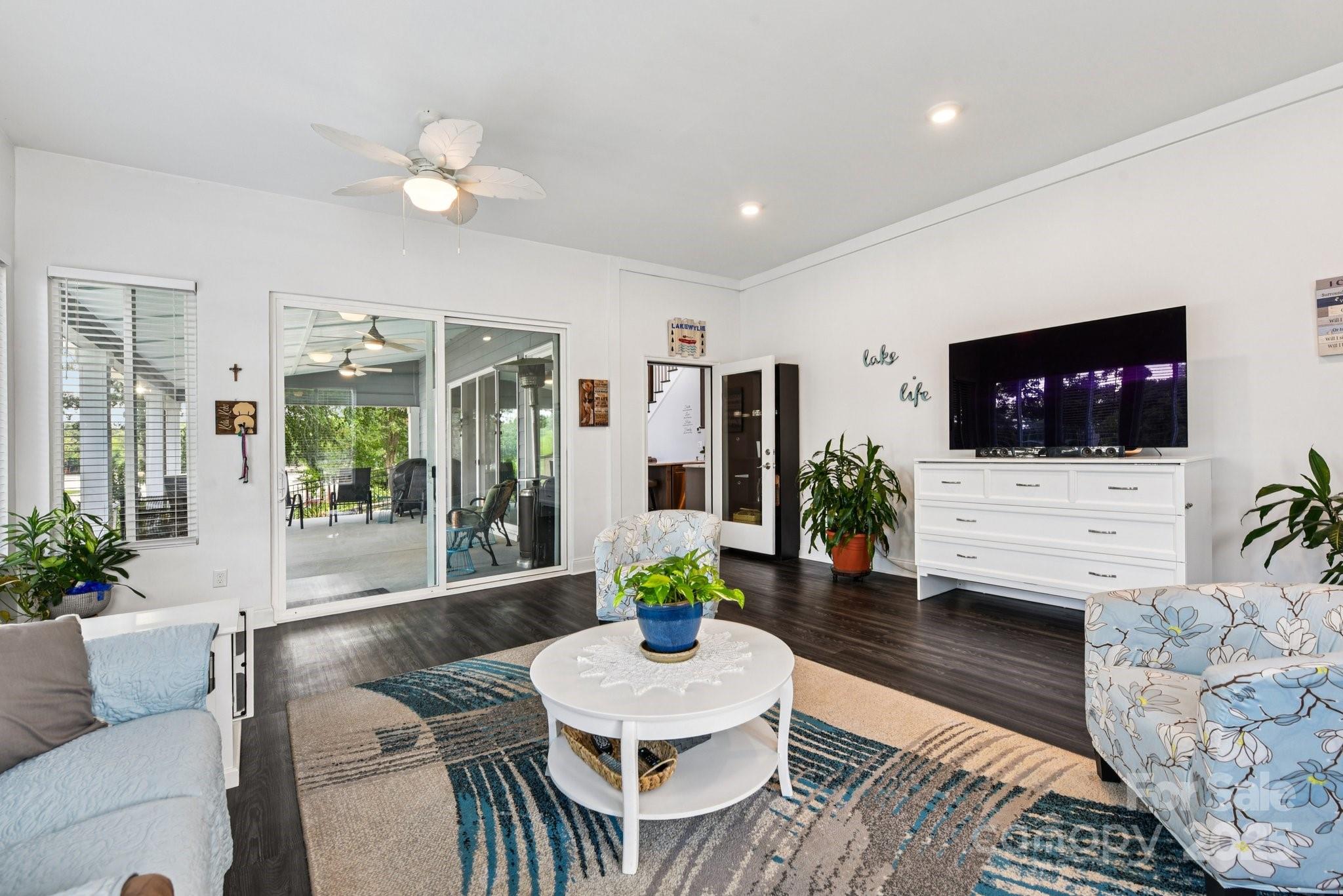 5141 Sapp Circle Property Photo 12
