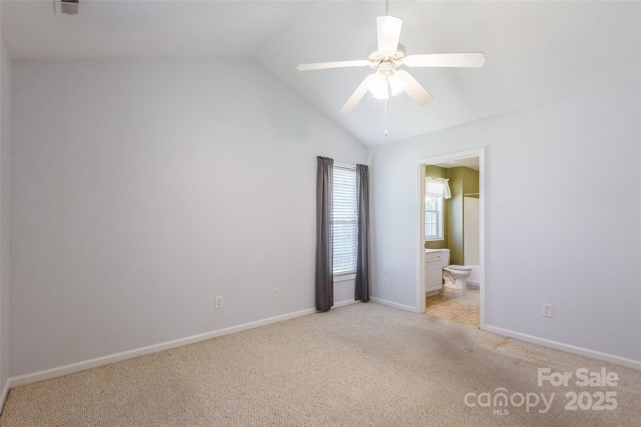 823 Prestwick Drive Property Photo 15