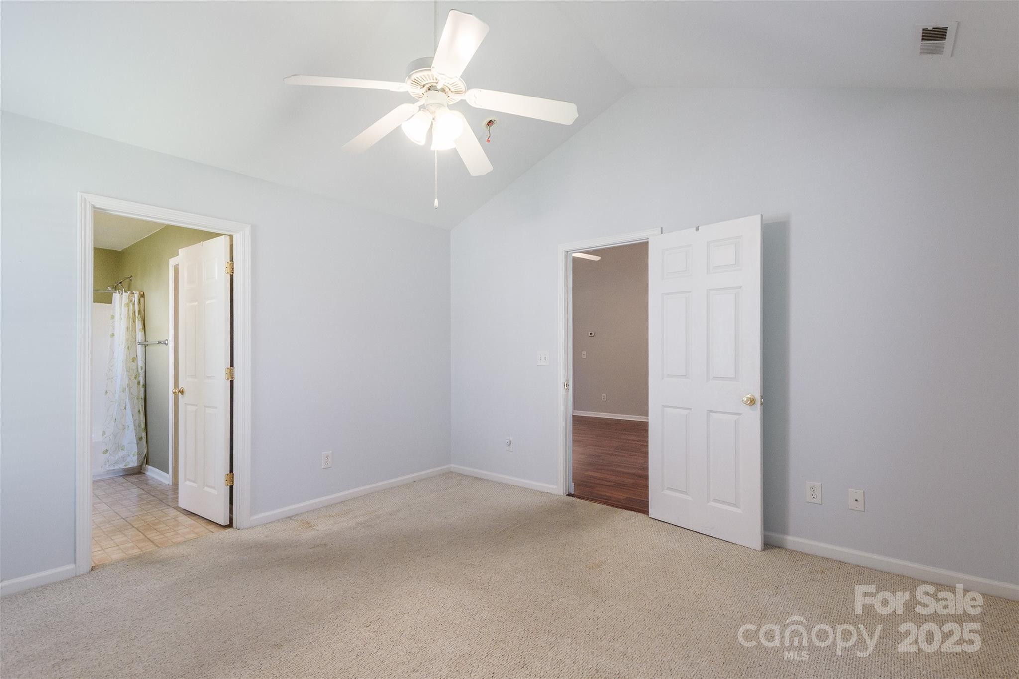 823 Prestwick Drive Property Photo 16