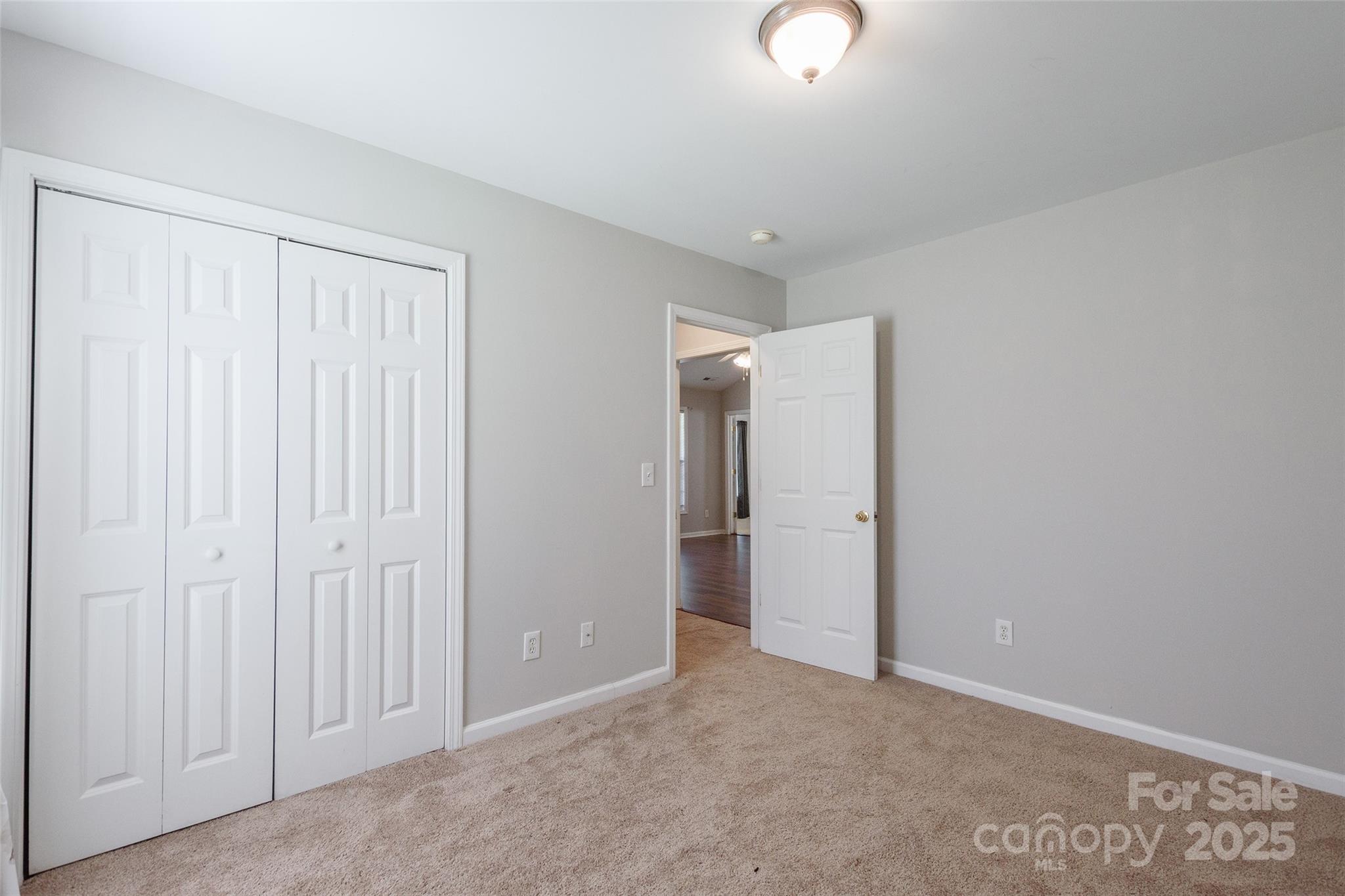 823 Prestwick Drive Property Photo 20