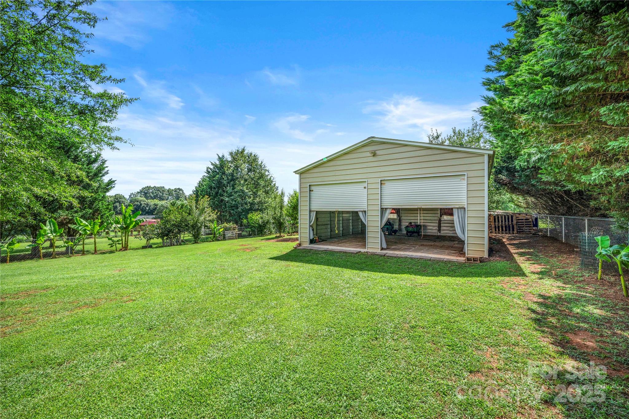 938 Lyndsey Brook Court Property Photo 9