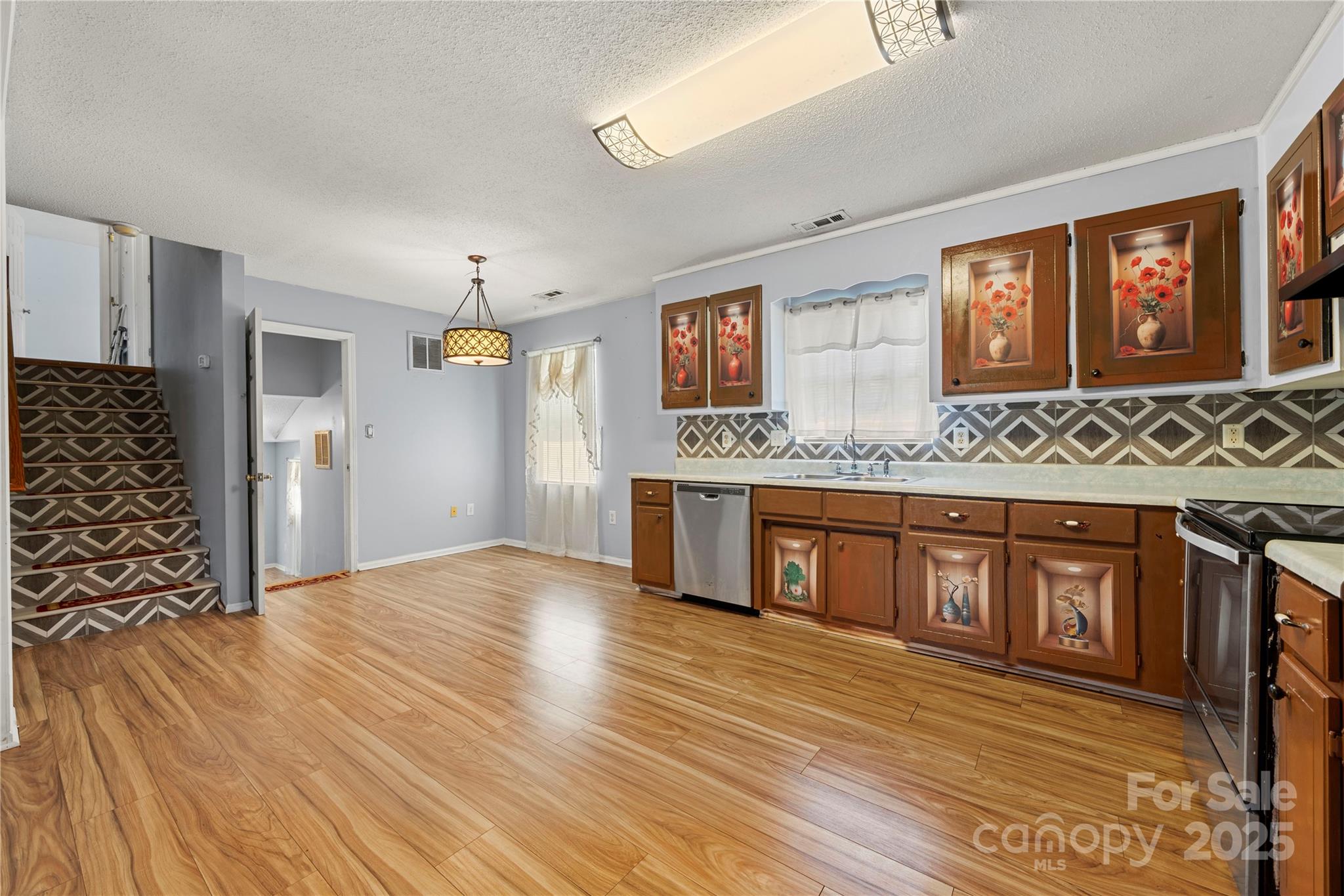 938 Lyndsey Brook Court Property Photo 15