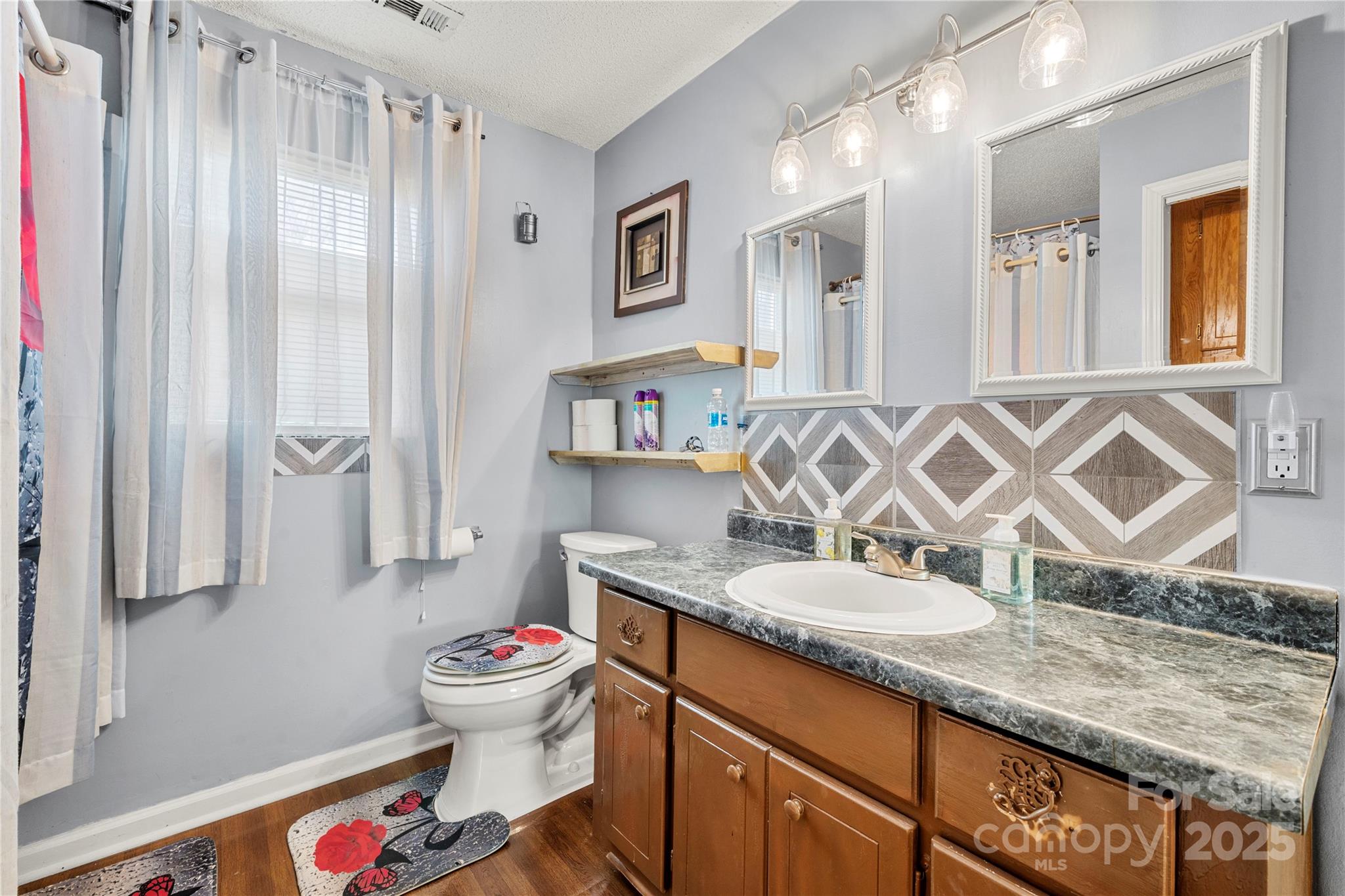 938 Lyndsey Brook Court Property Photo 27