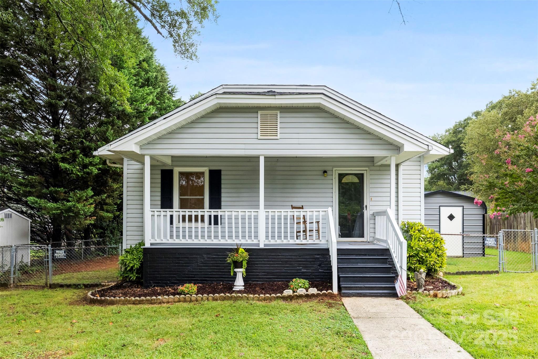 204 Live Oak Avenue Property Photo 1