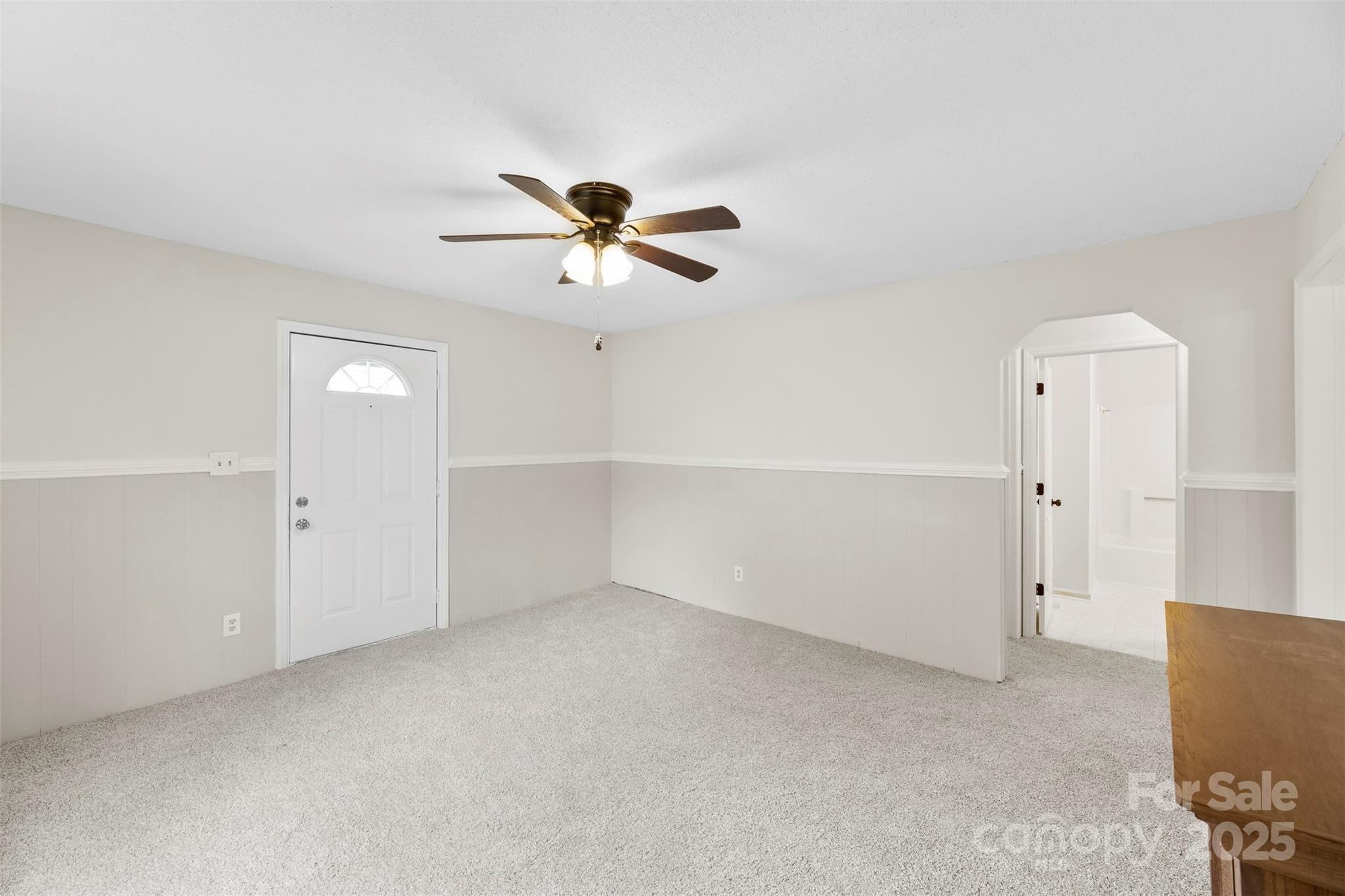 204 Live Oak Avenue Property Photo 8