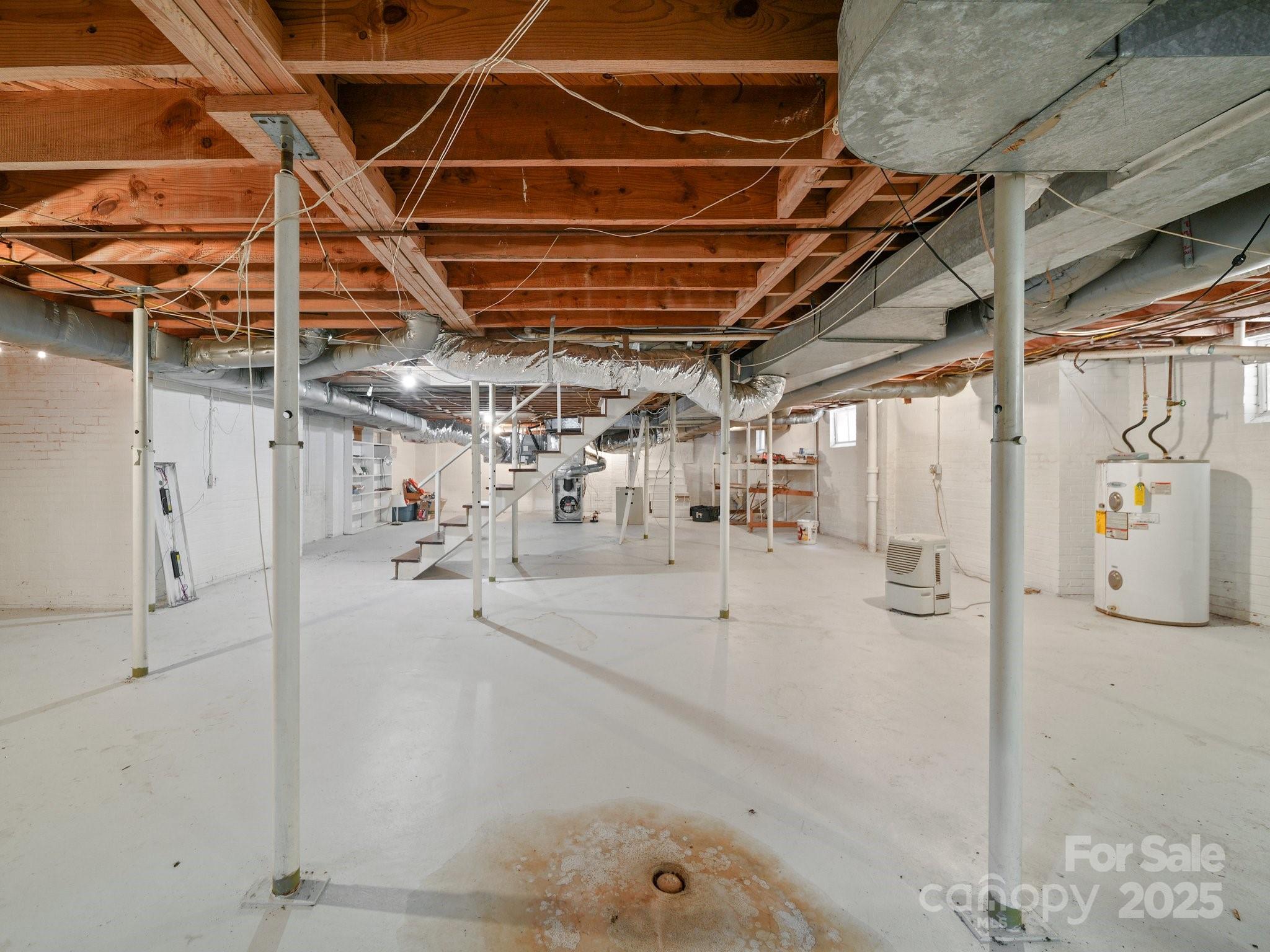 401 N Inman Avenue Property Photo 37