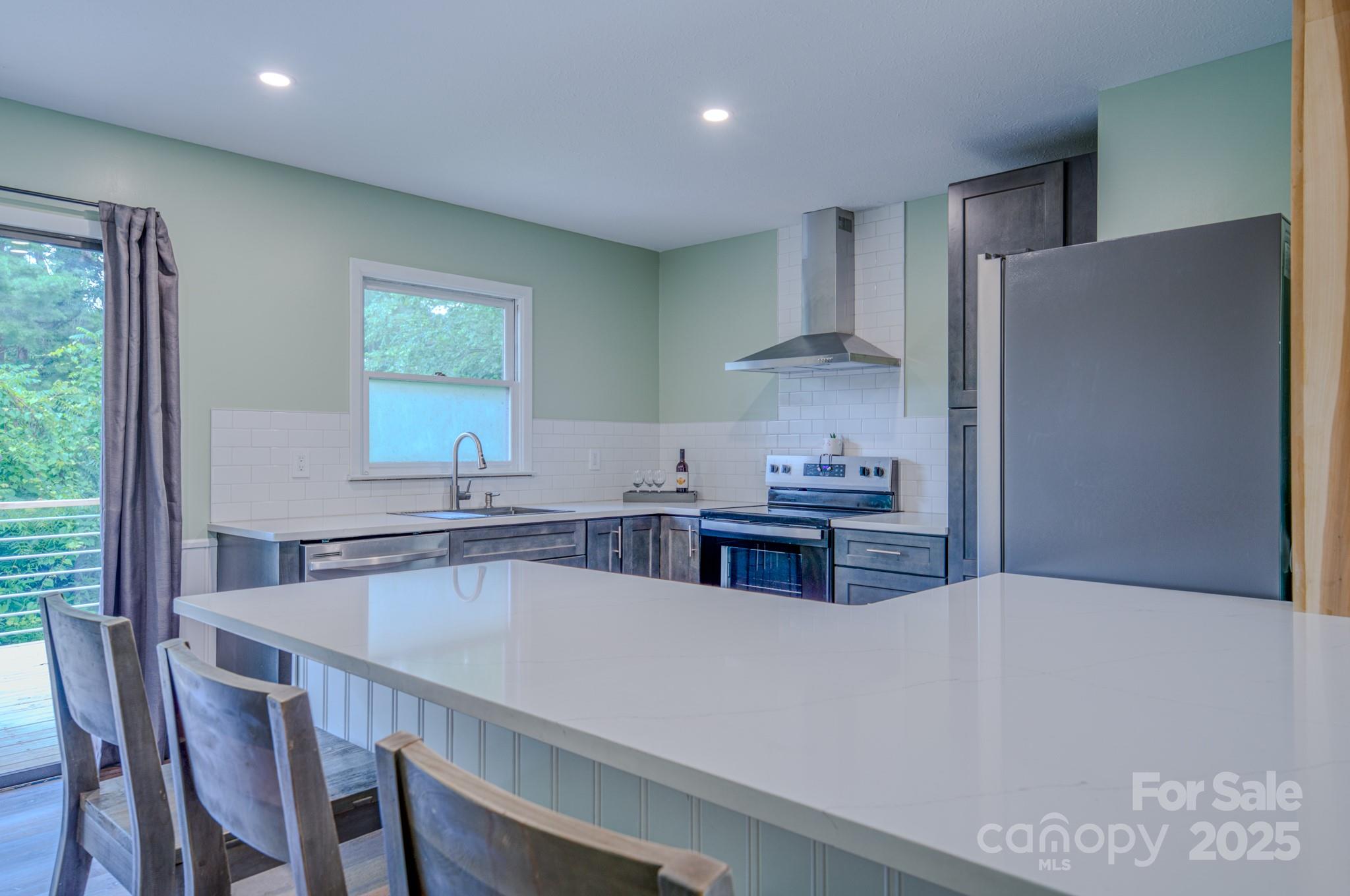 204 Oakdale Road Property Photo 9