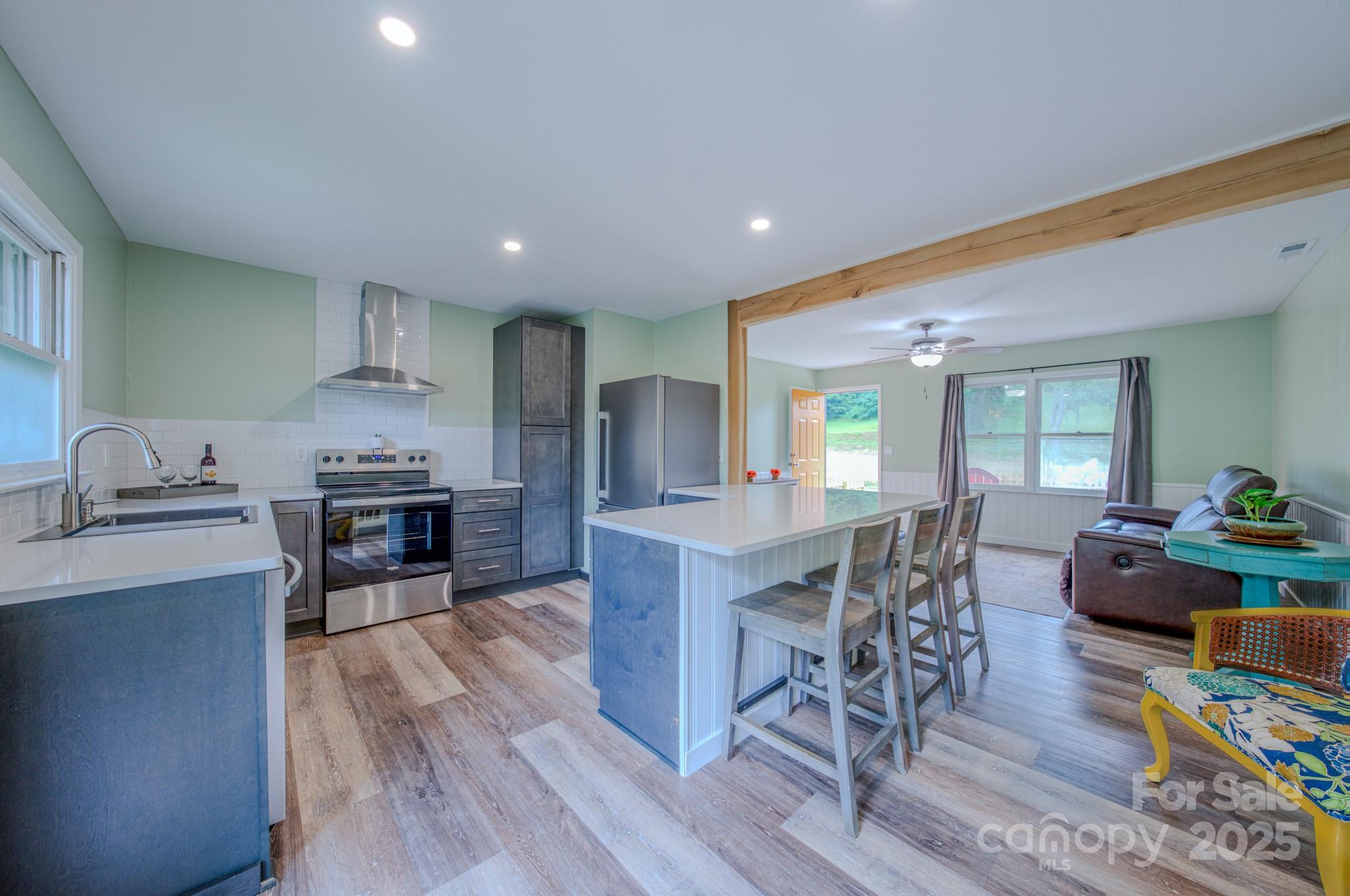 204 Oakdale Road Property Photo 10