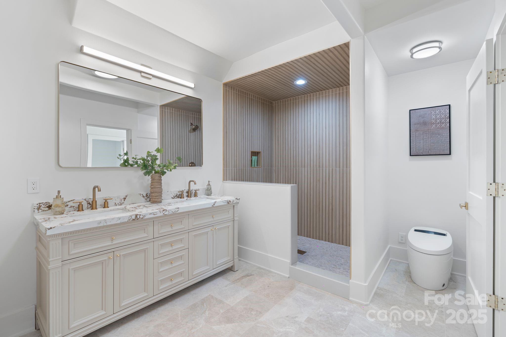 21528 Norman Shores Drive Property Photo 30