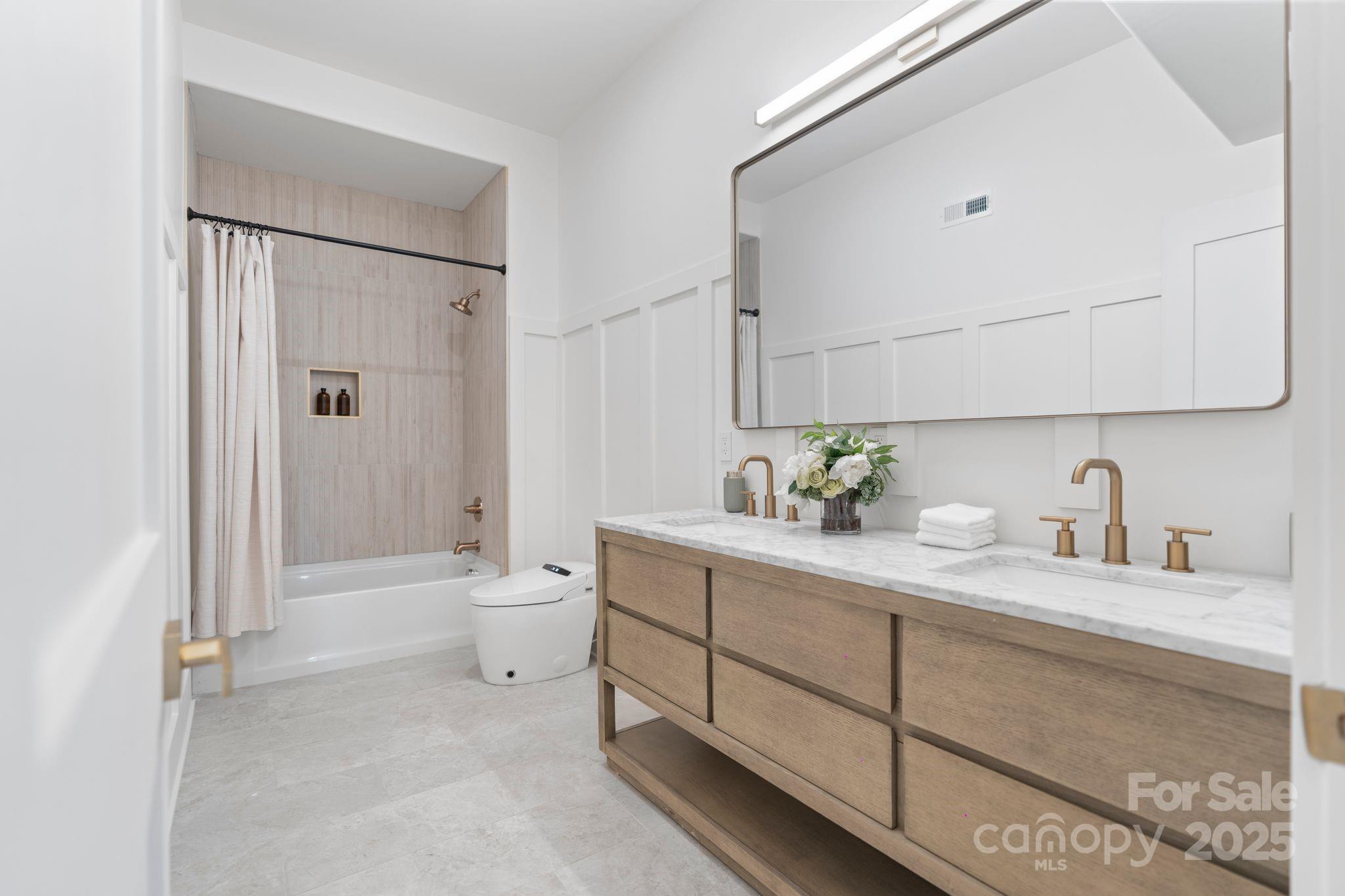 21528 Norman Shores Drive Property Photo 31
