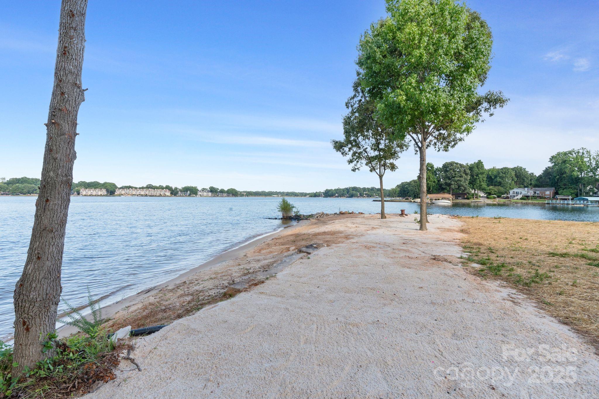 21528 Norman Shores Drive Property Photo 42