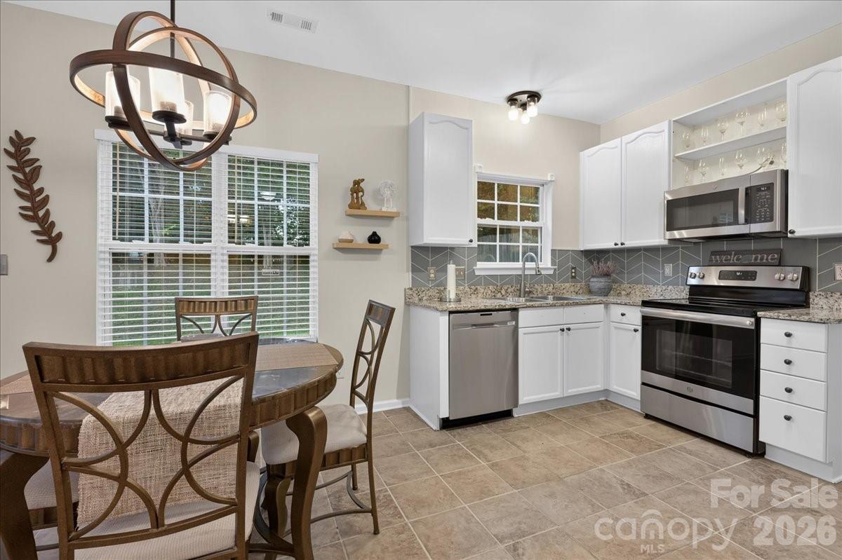 1519 Dillwin Road Property Photo 2