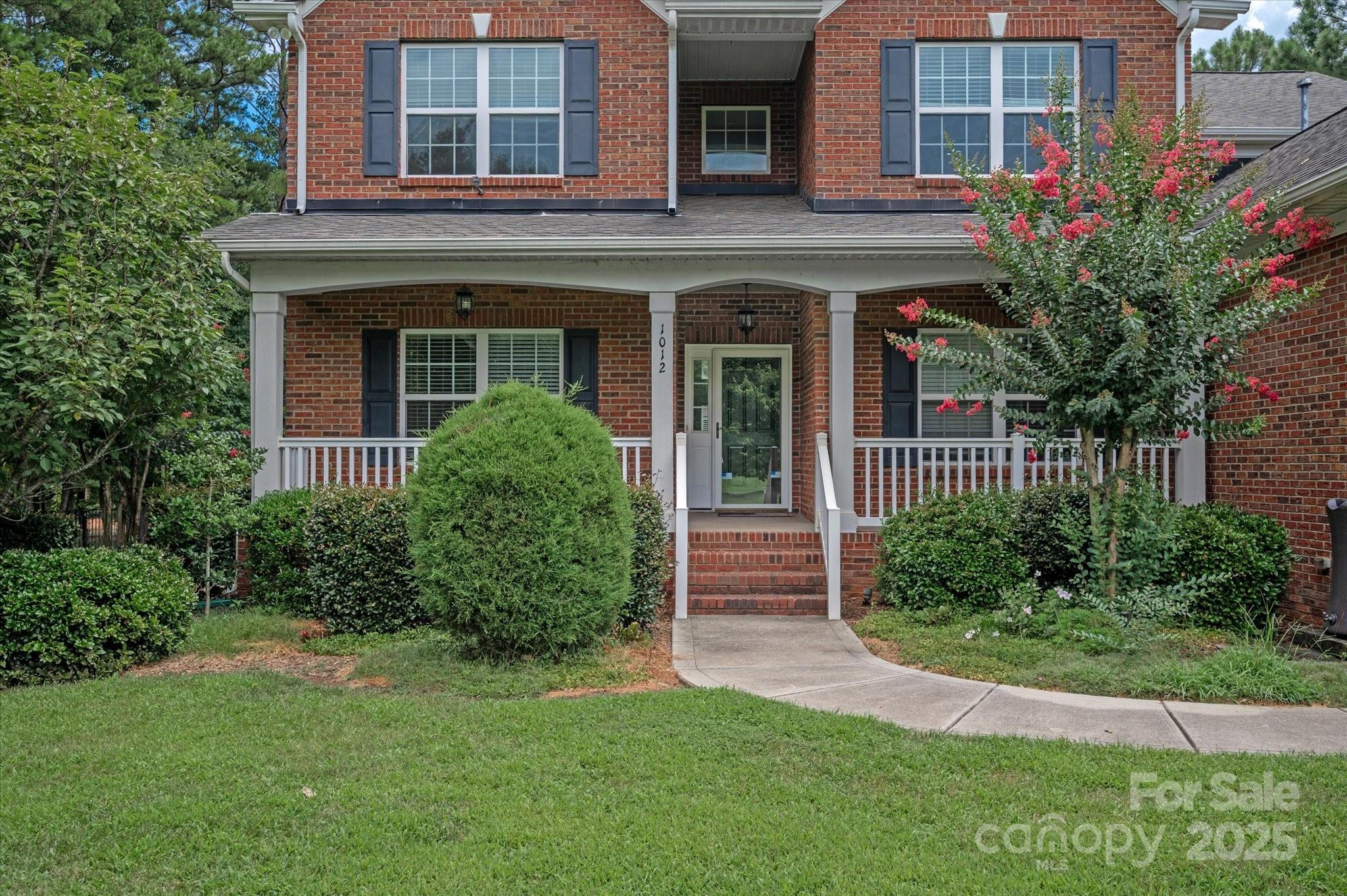 1012 Garden Rose Court Property Photo 2