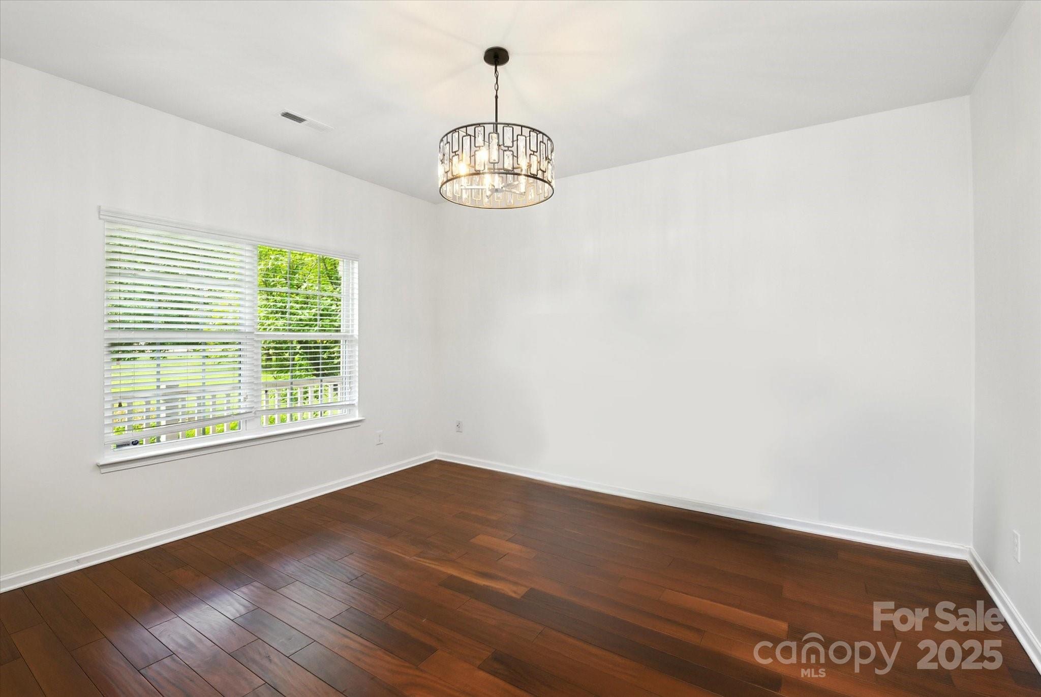 1012 Garden Rose Court Property Photo 4