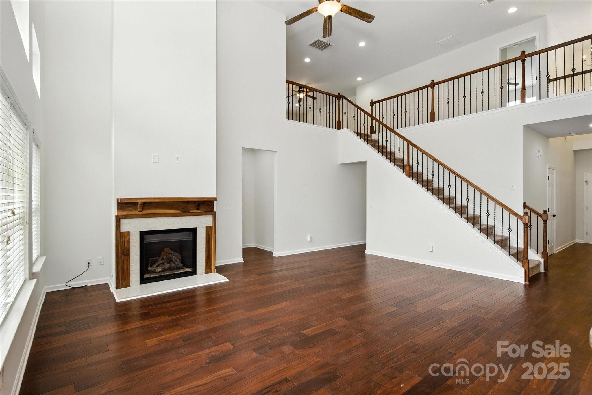 1012 Garden Rose Court Property Photo 7