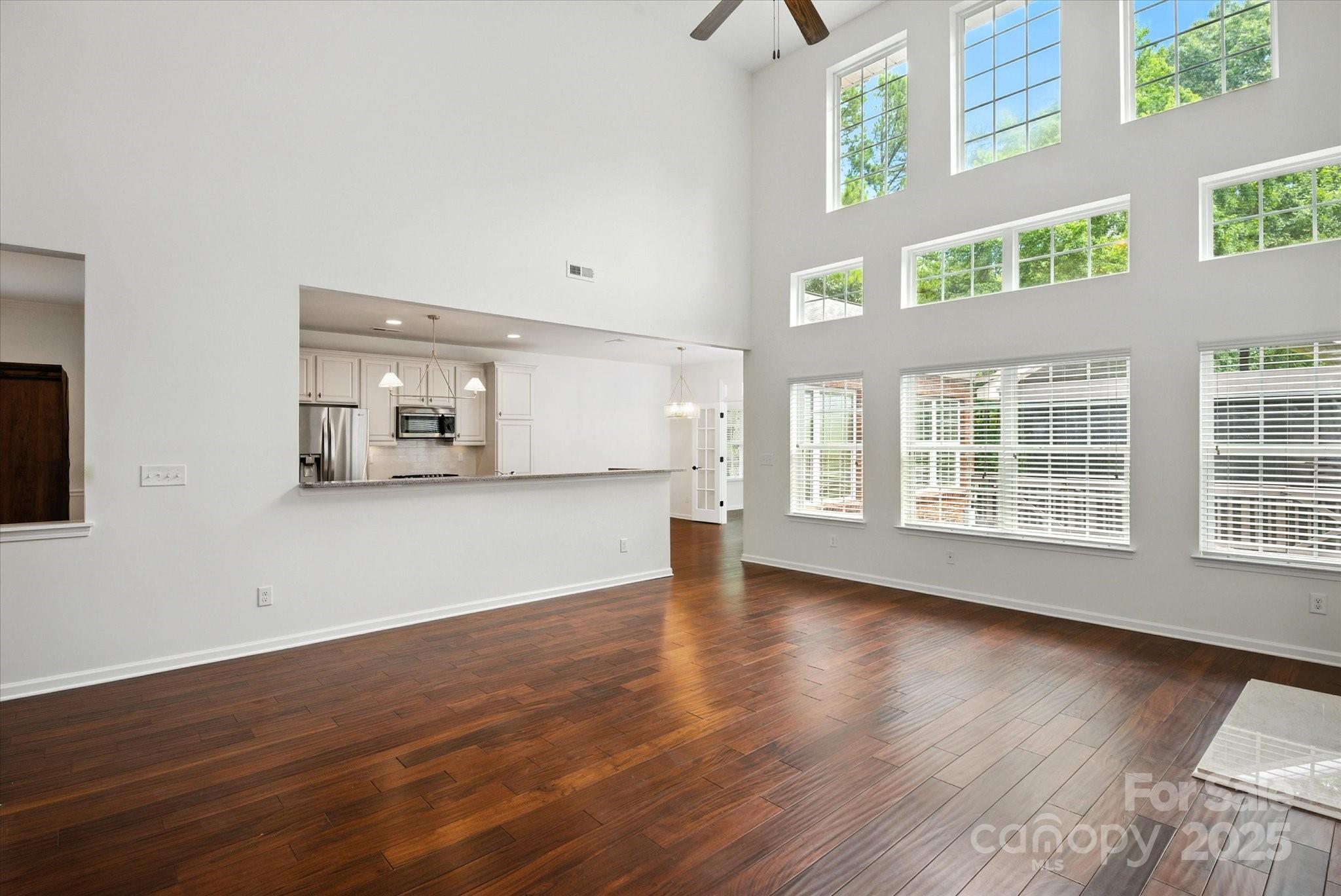 1012 Garden Rose Court Property Photo 9