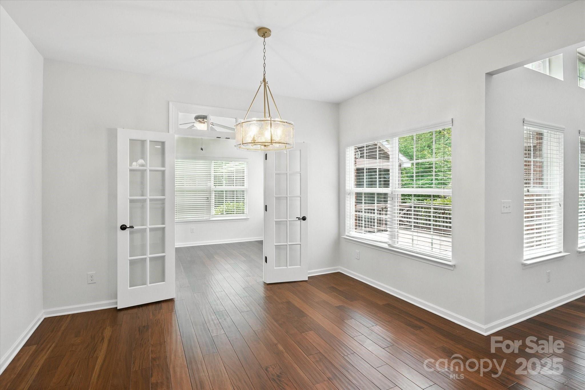 1012 Garden Rose Court Property Photo 10