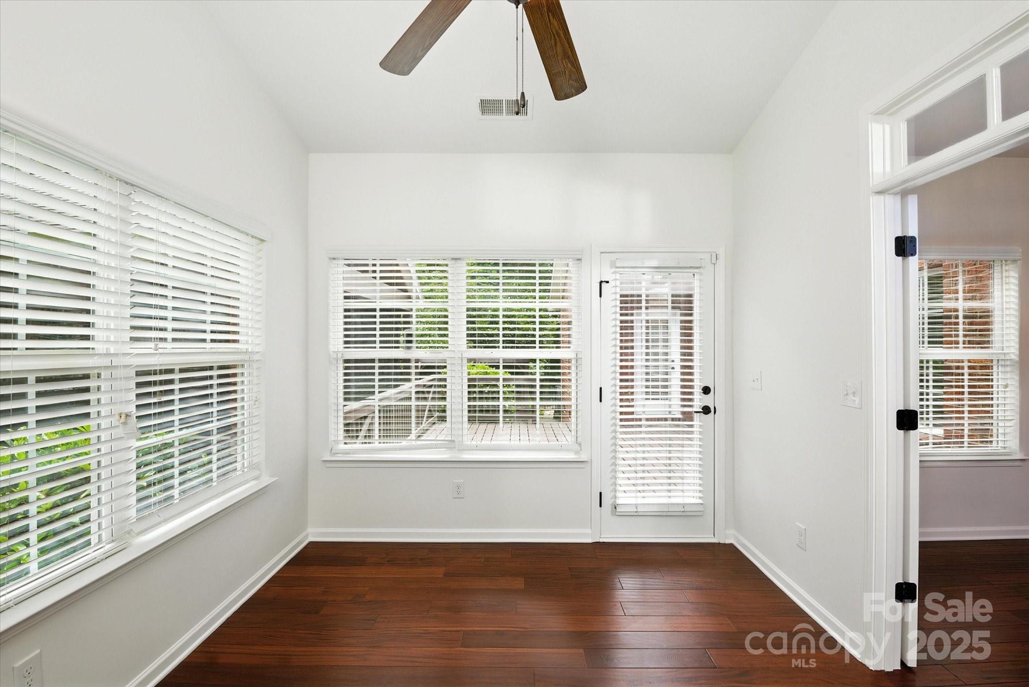 1012 Garden Rose Court Property Photo 12