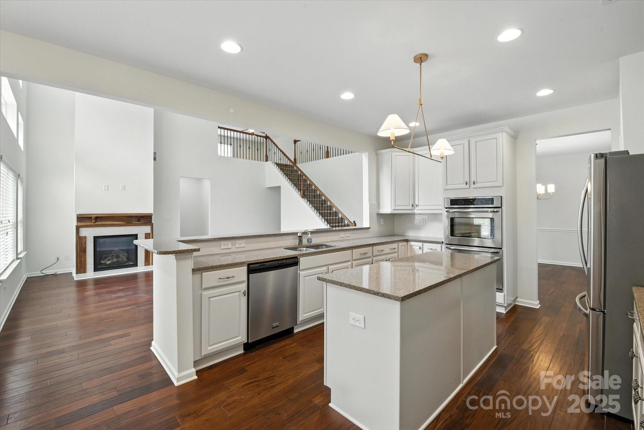 1012 Garden Rose Court Property Photo 15