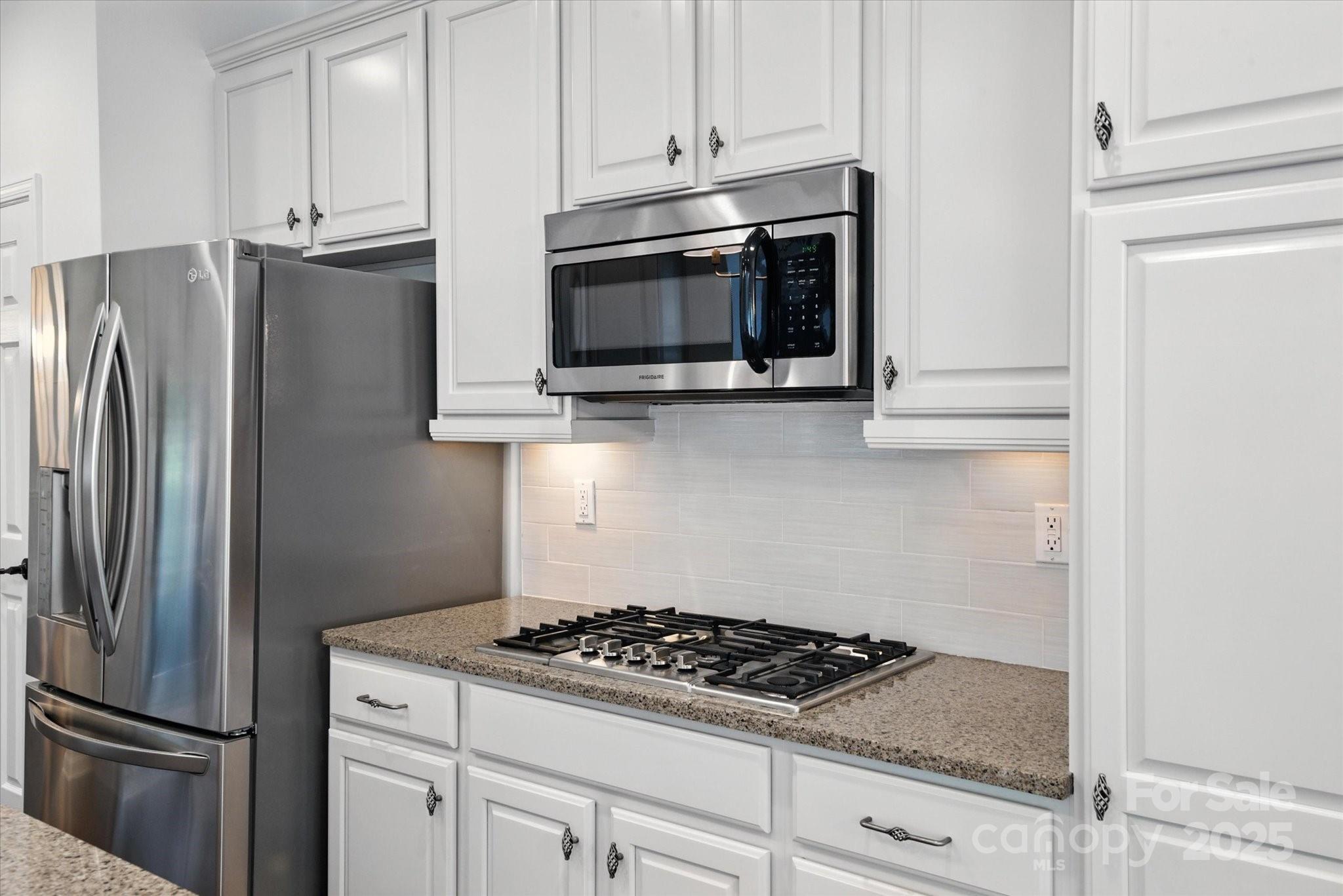 1012 Garden Rose Court Property Photo 16