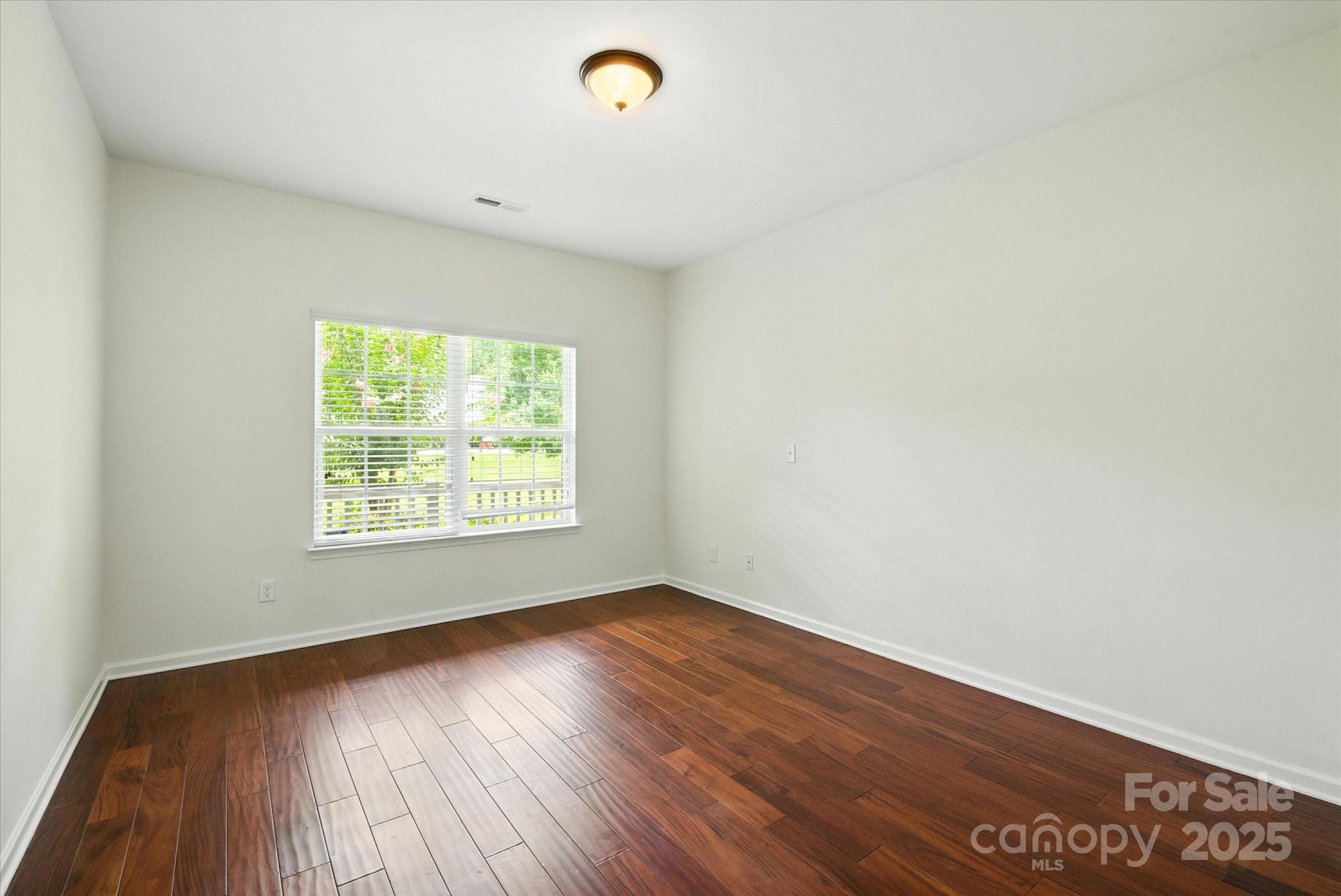 1012 Garden Rose Court Property Photo 24