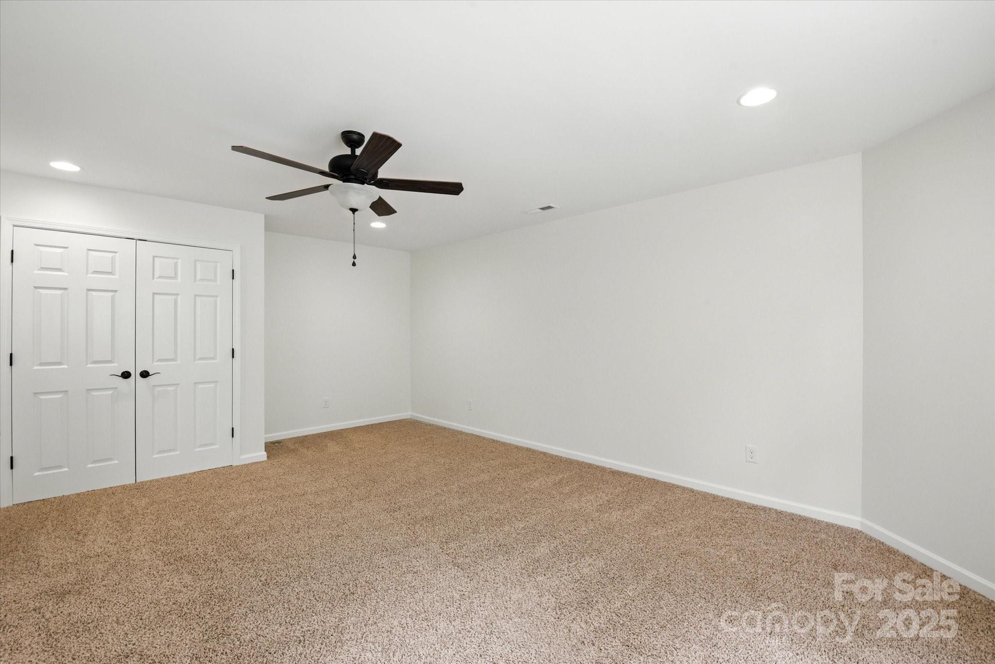 1012 Garden Rose Court Property Photo 27