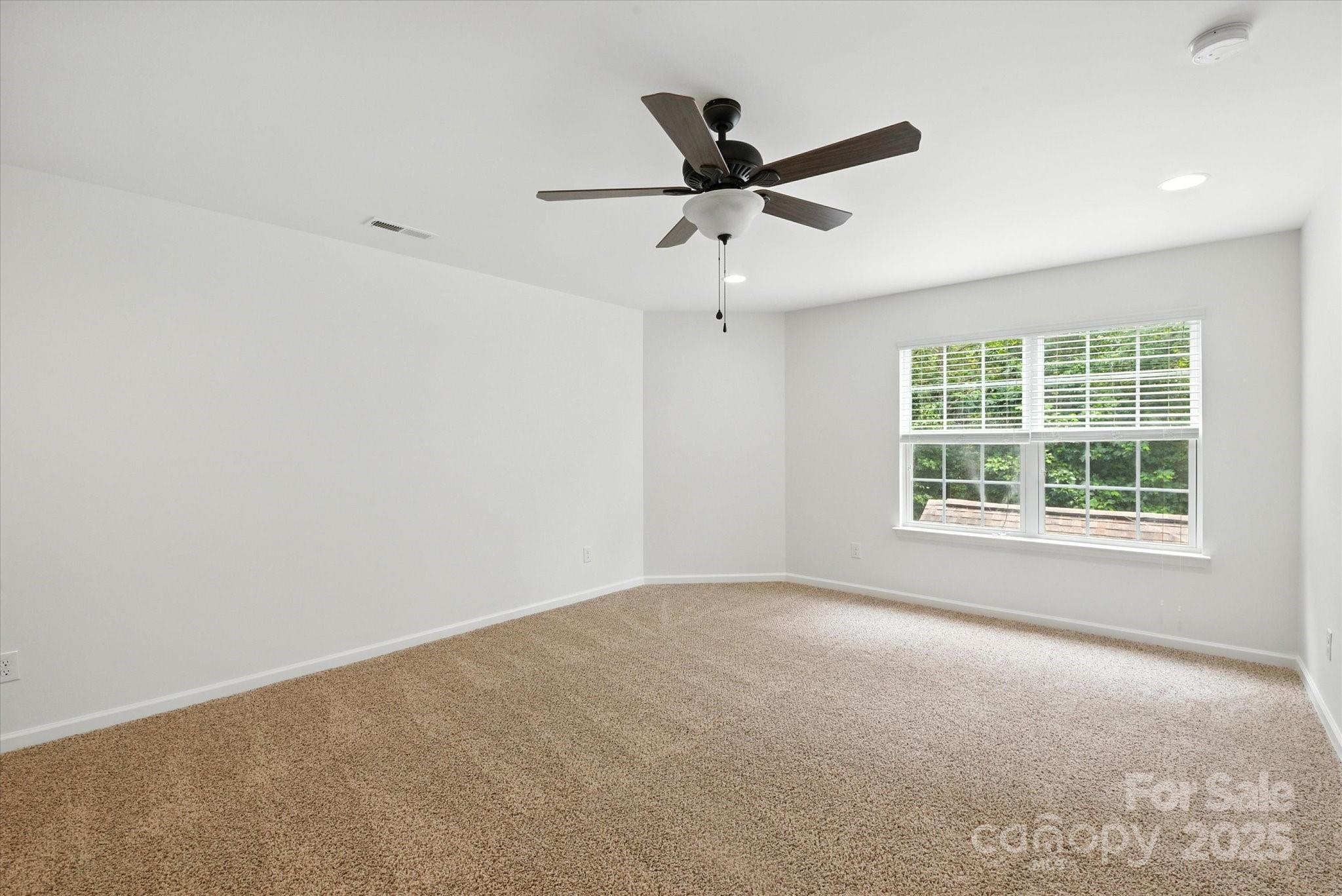 1012 Garden Rose Court Property Photo 28