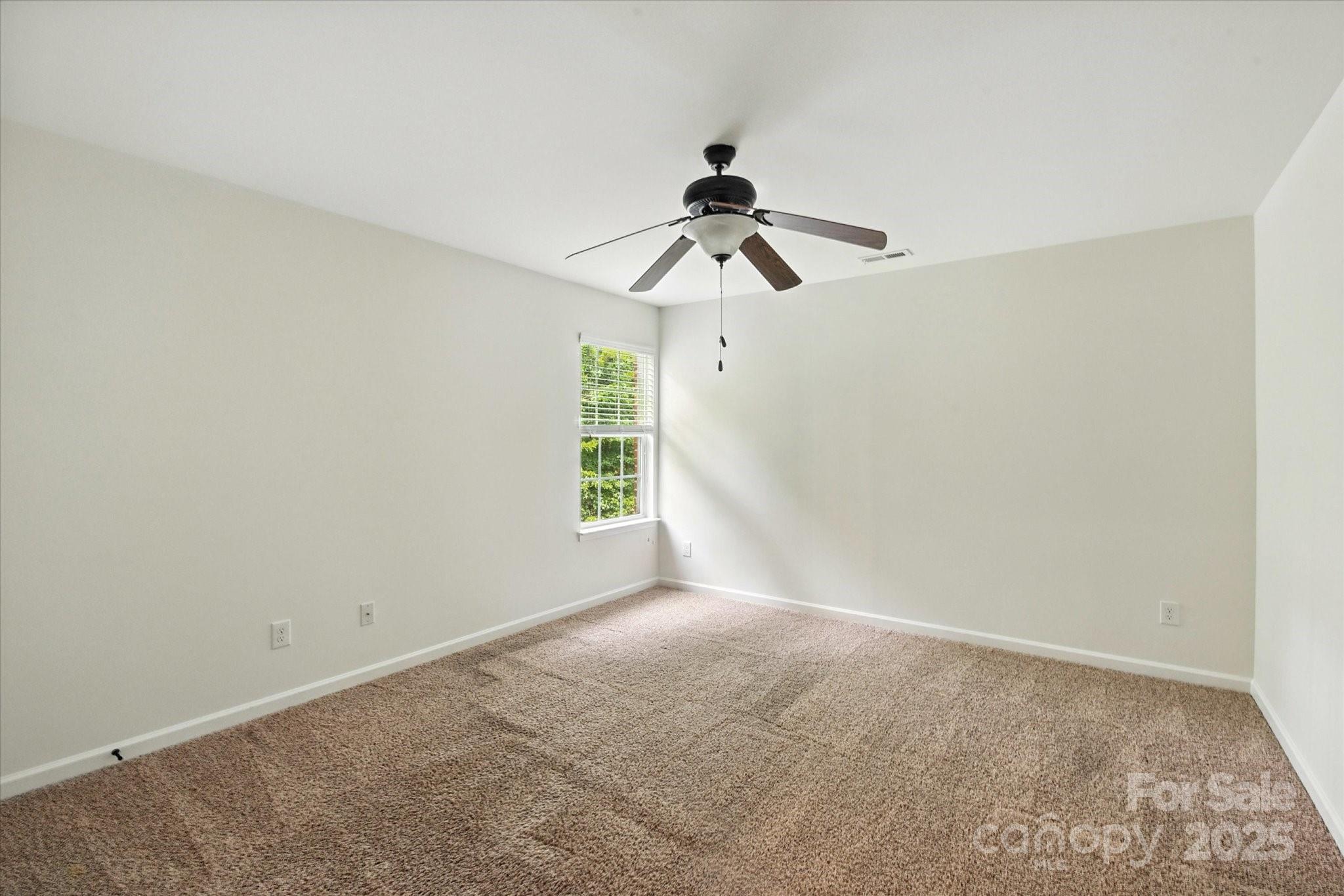 1012 Garden Rose Court Property Photo 31